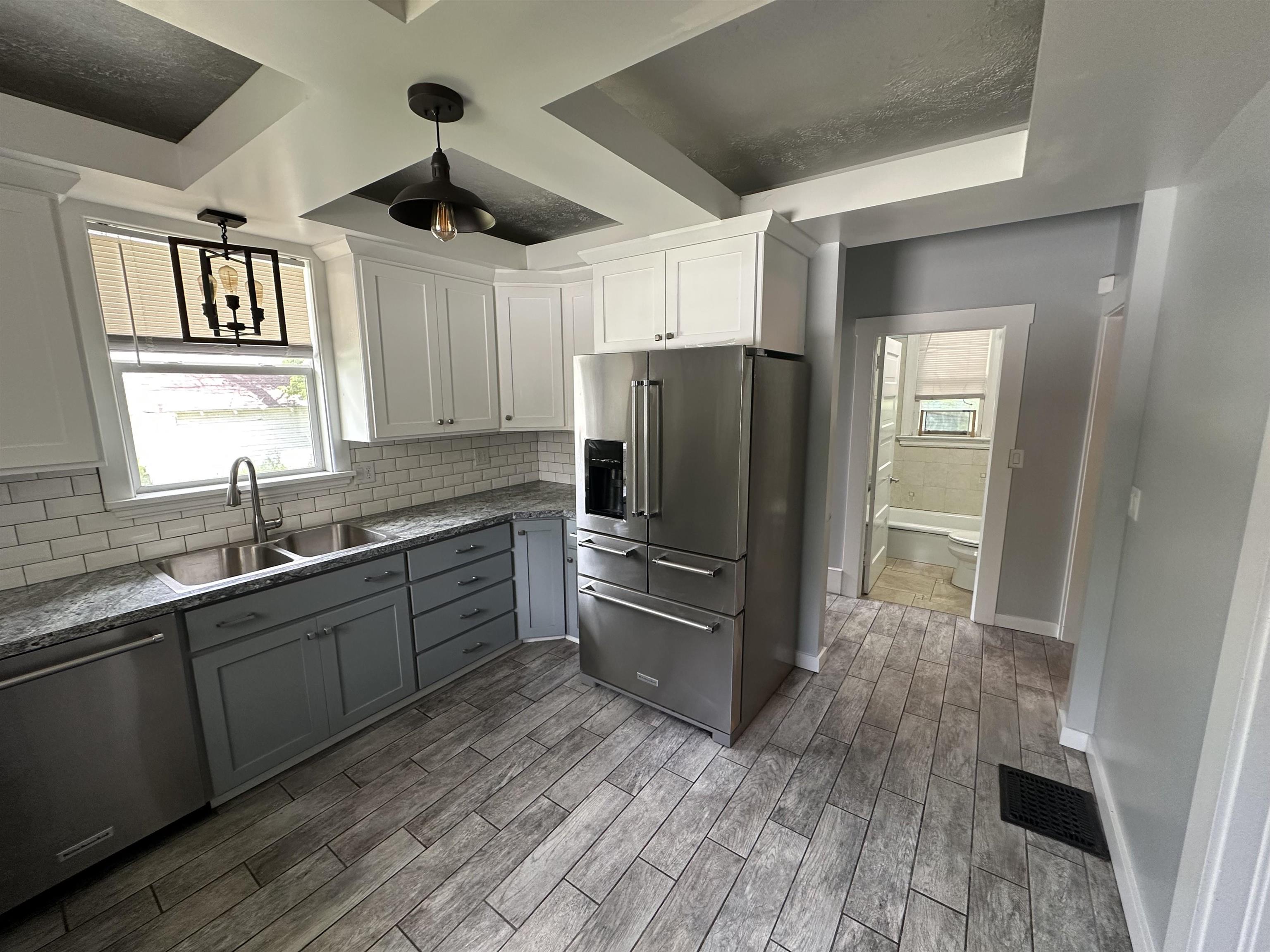 1428 N Lincoln St - Photo 14