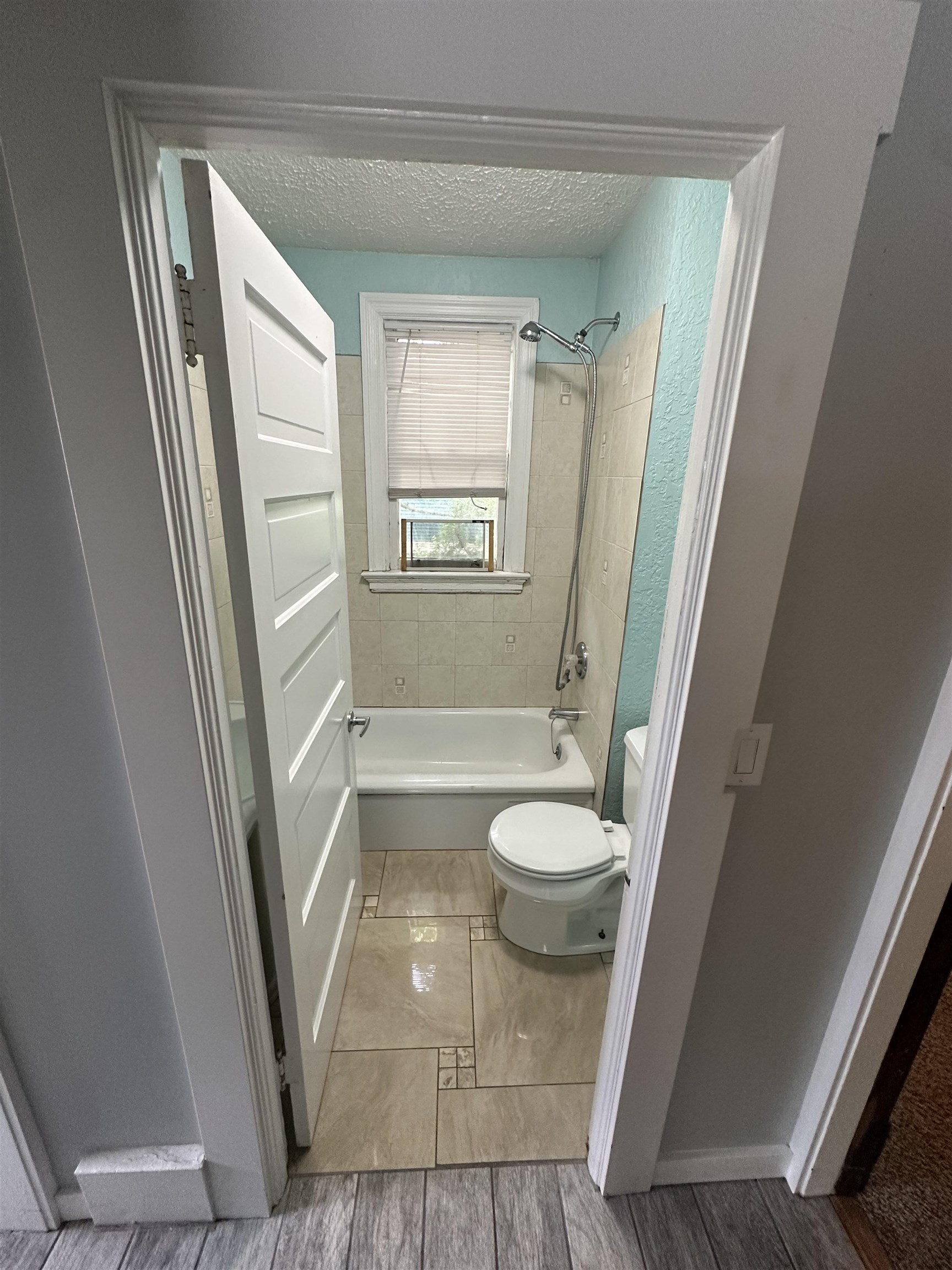 1428 N Lincoln St - Photo 19