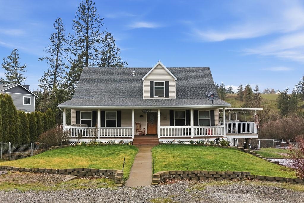 227 E Stringham Rd - Photo 1