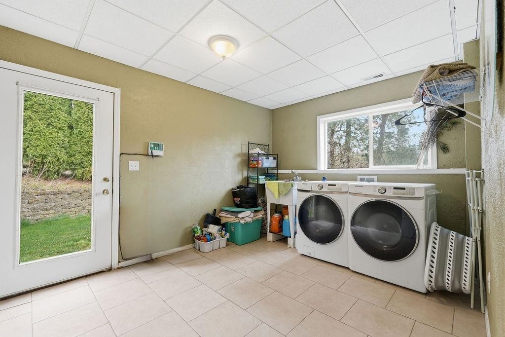 227 E Stringham Rd - Photo 28