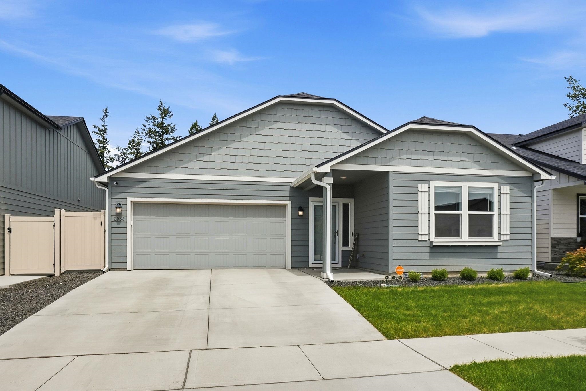 2086 W Walker Ave - Photo 2