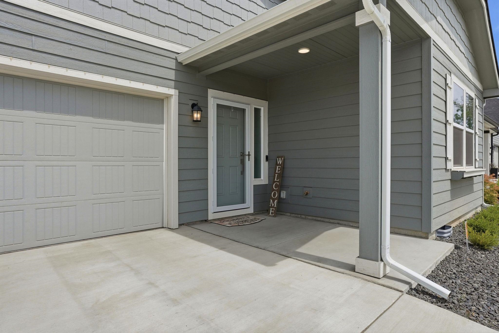 2086 W Walker Ave - Photo 3