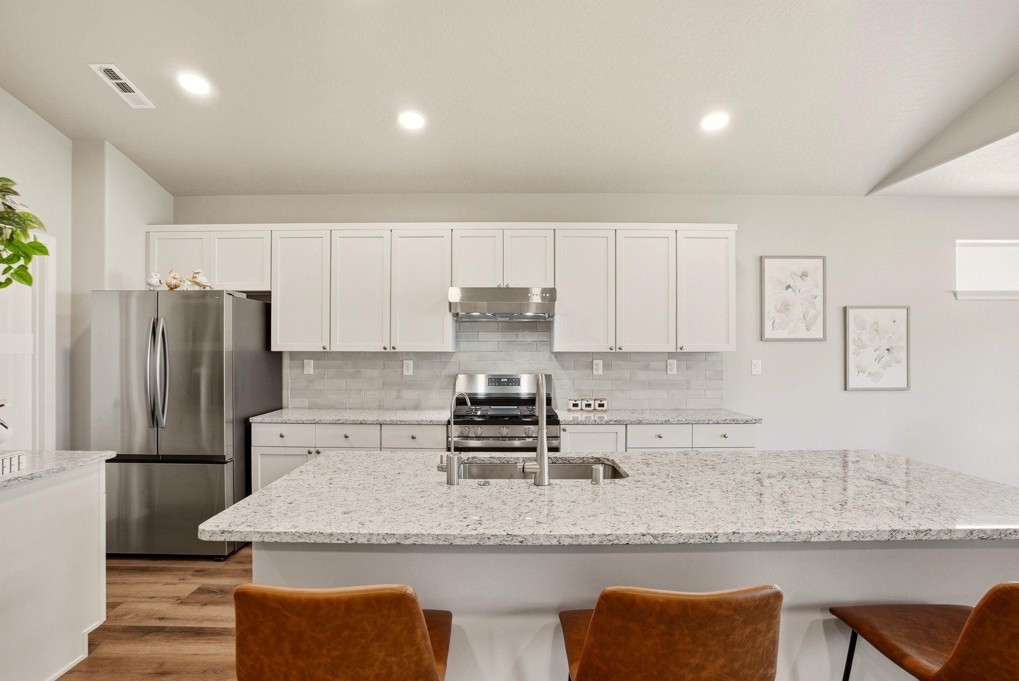 2086 W Walker Ave - Photo 11