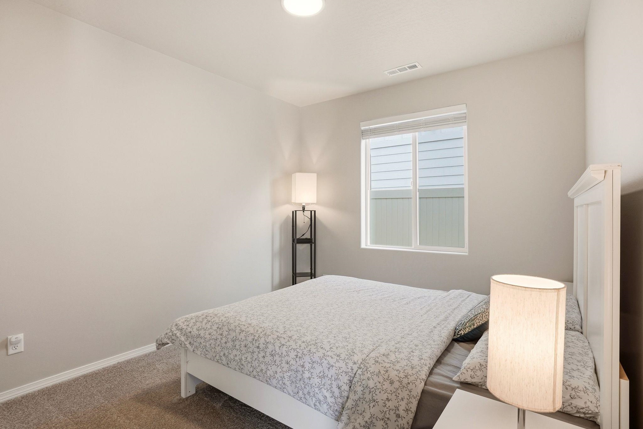 2086 W Walker Ave - Photo 23