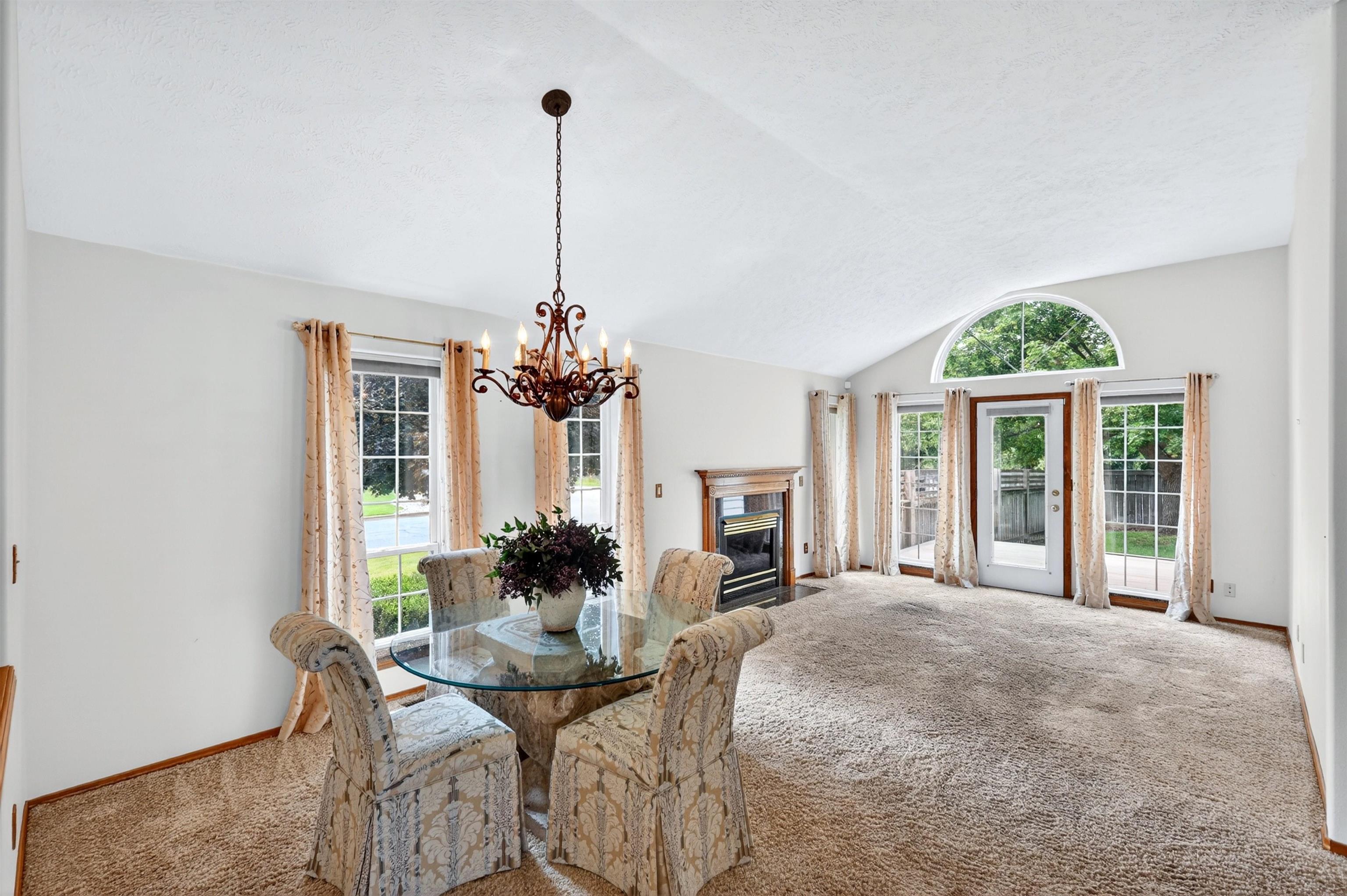 2524 S Bolivar Ct - Photo 3