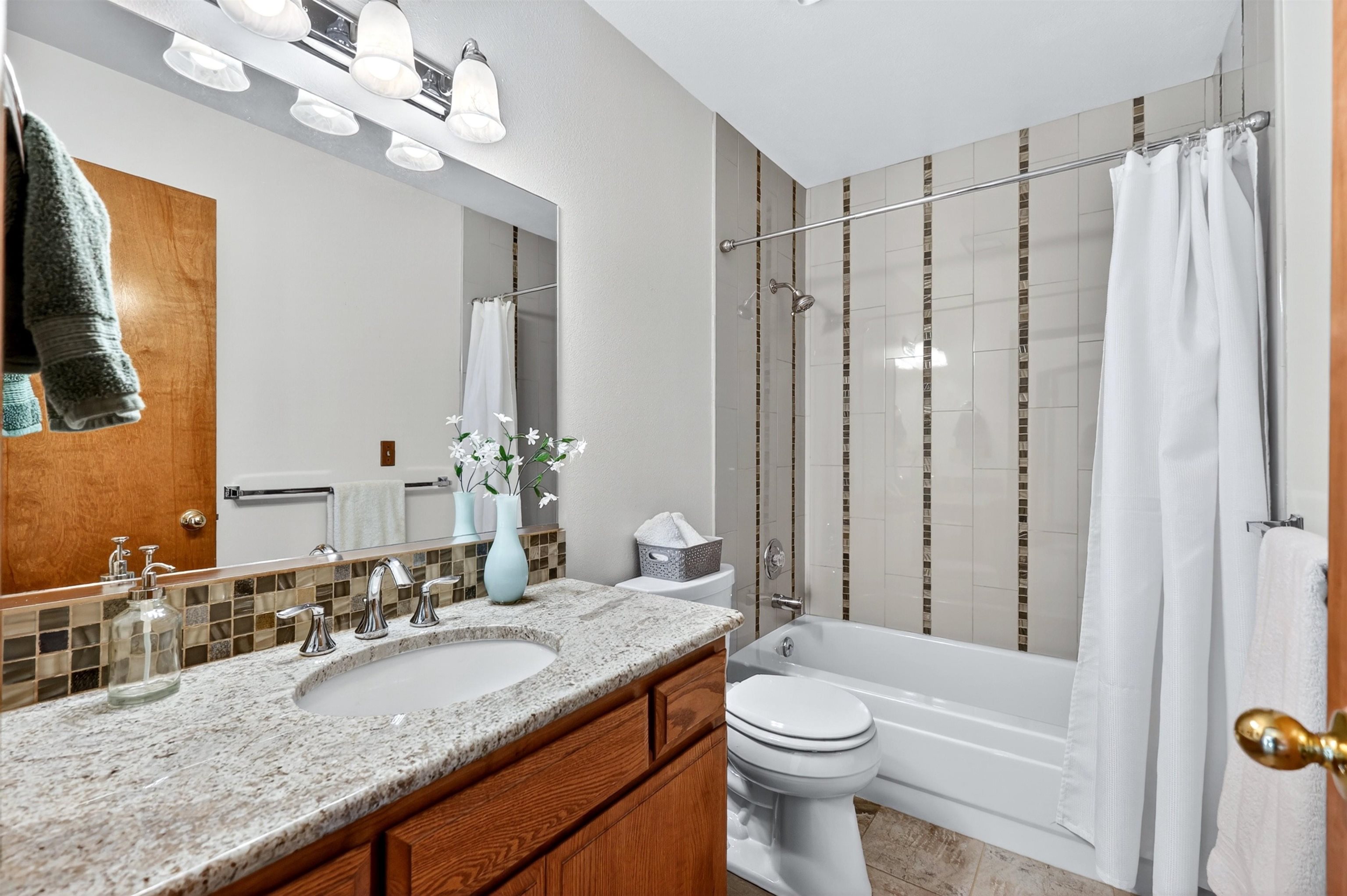 2524 S Bolivar Ct - Photo 12