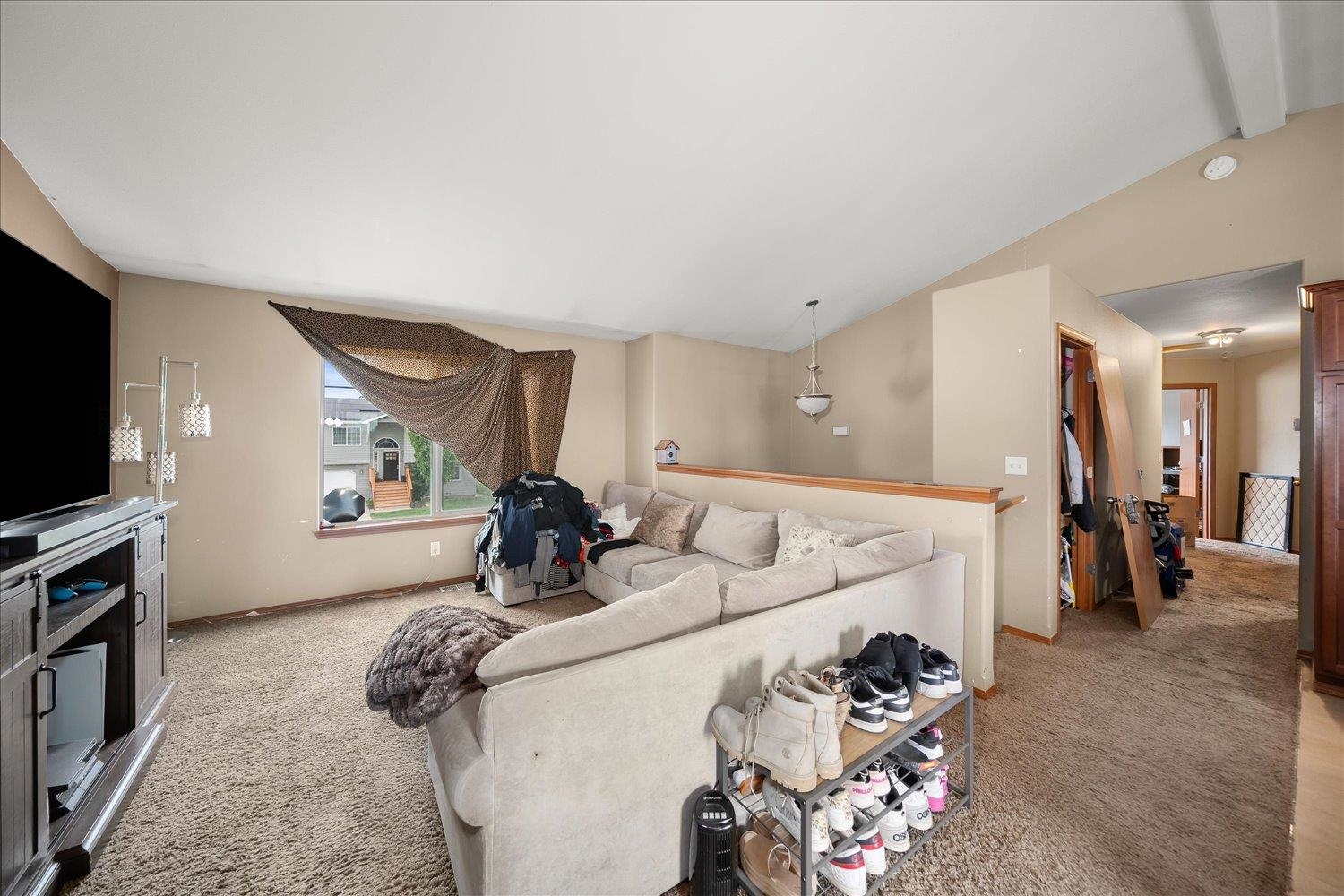 728 E Carrie Dr - Photo 5