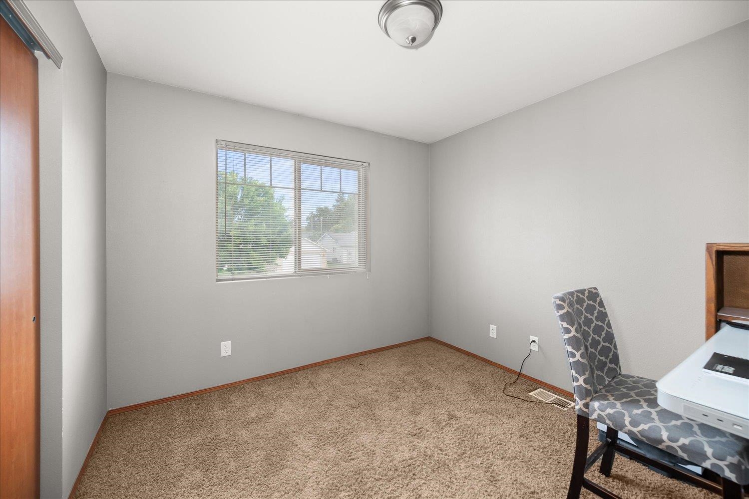 728 E Carrie Dr - Photo 10