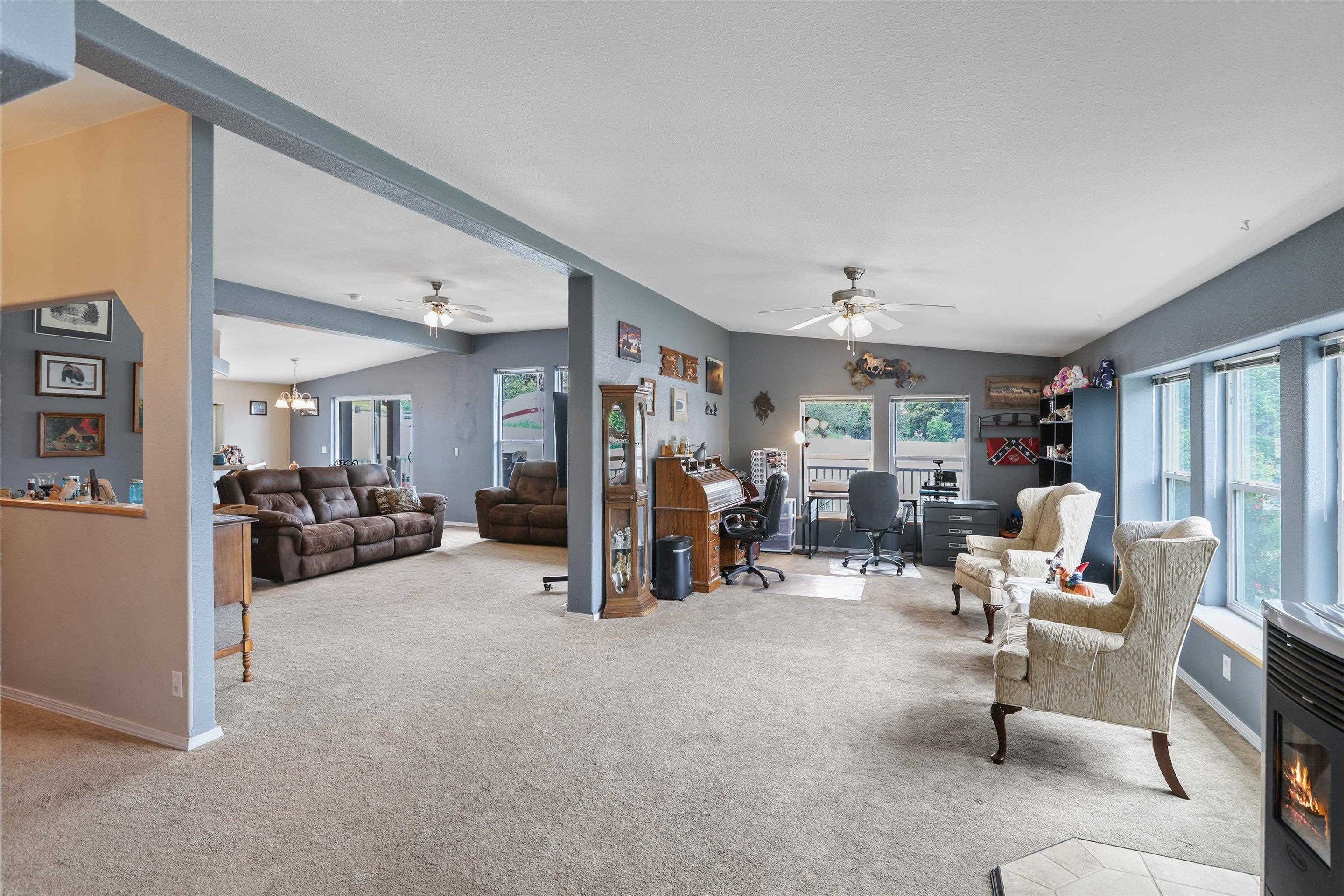 10907 S Pinecroft Rd - Photo 3