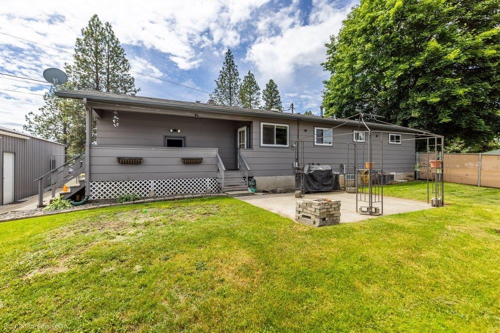 1007 E Fellows St - Photo 34
