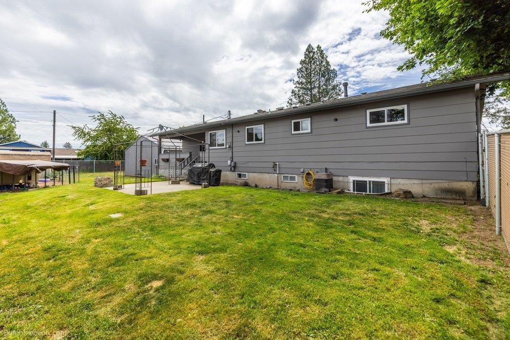 1007 E Fellows St - Photo 35