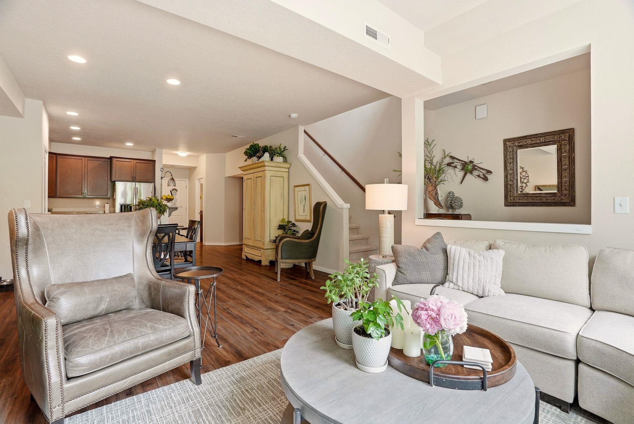 1908 W Summit Pkwy - Photo 8