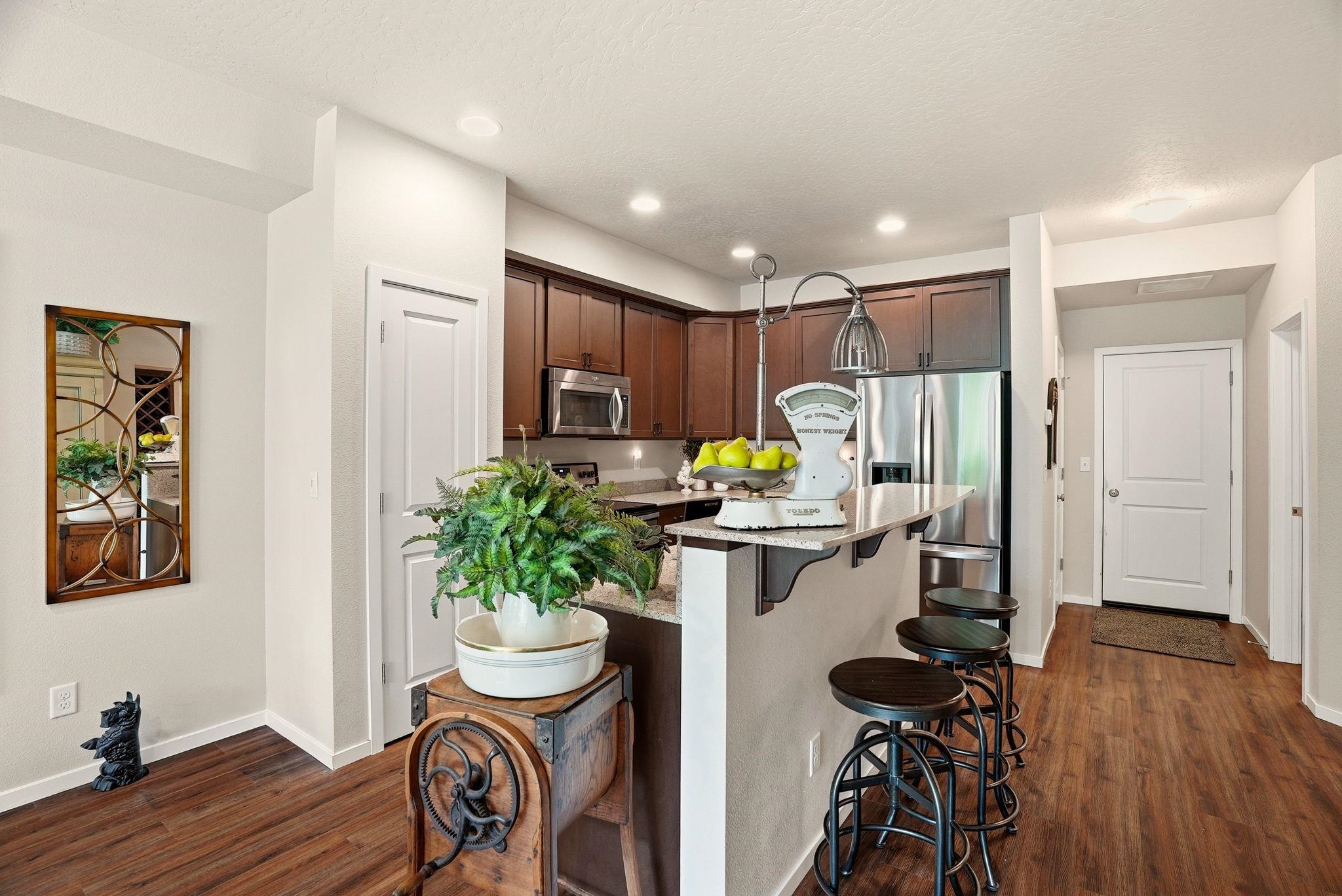 1908 W Summit Pkwy - Photo 12
