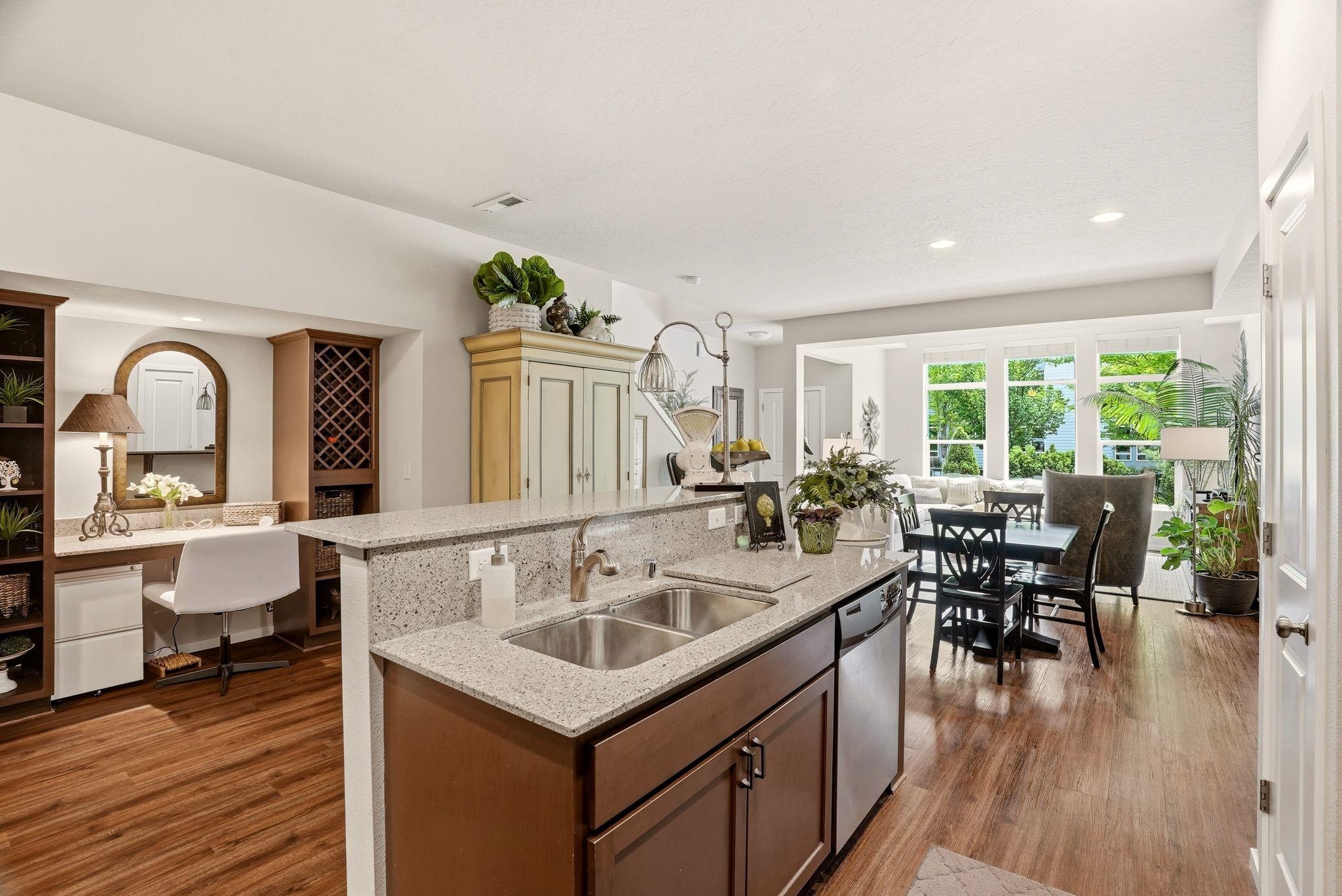1908 W Summit Pkwy - Photo 14