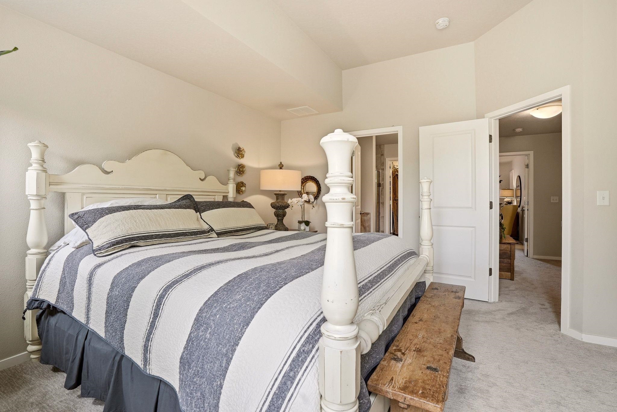 1908 W Summit Pkwy - Photo 21