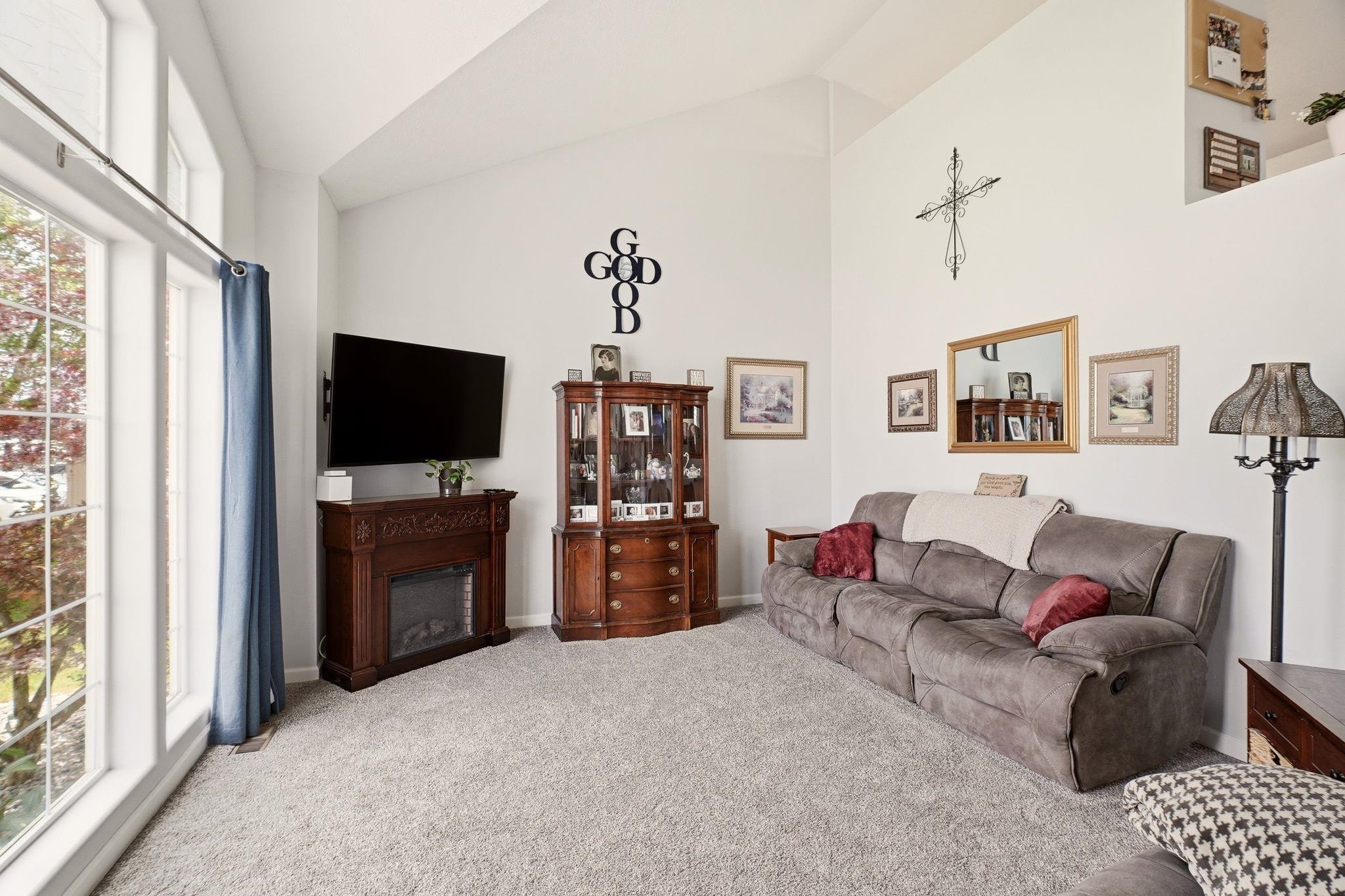 1428 E Sharpsburg Ave - Photo 5