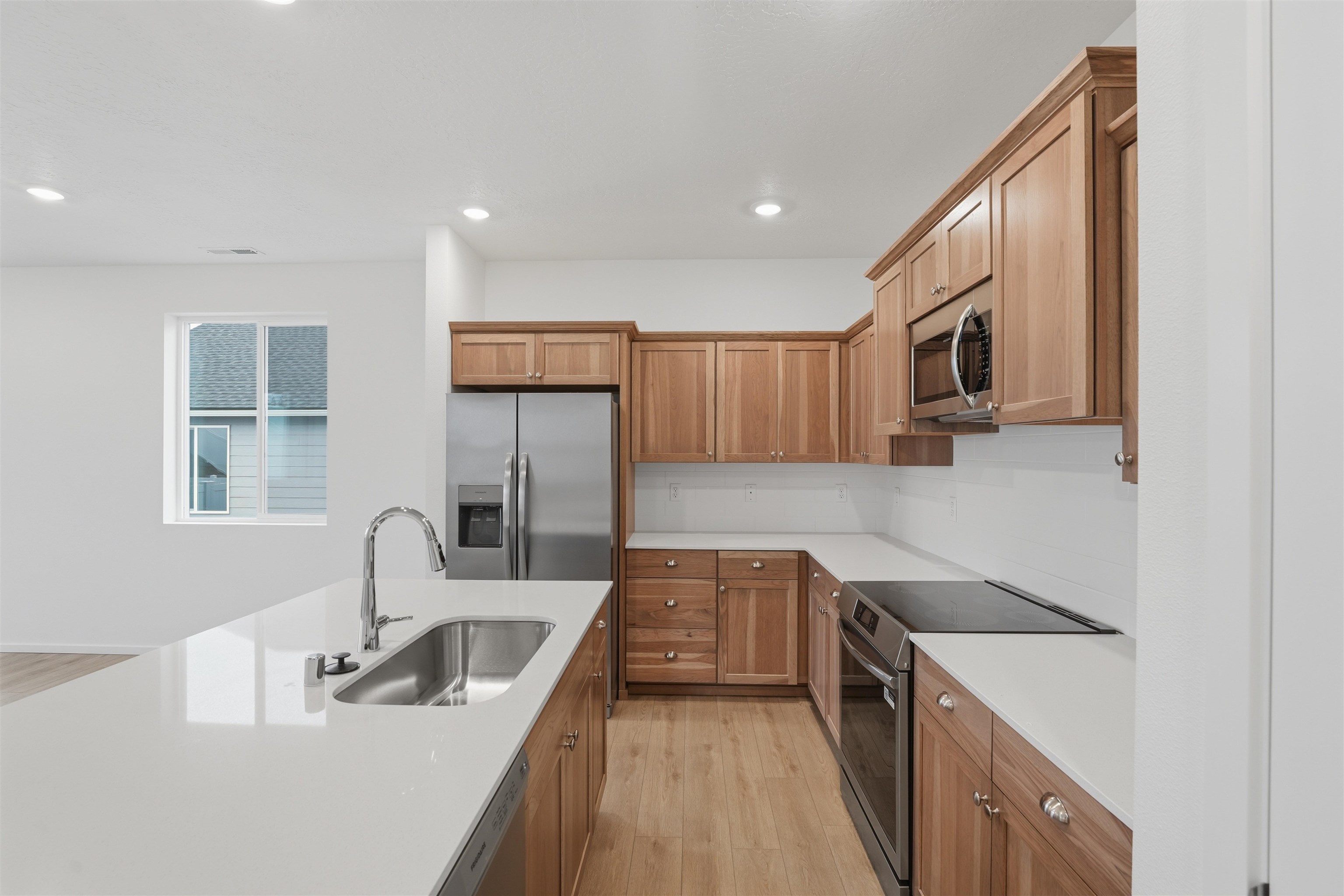 10402 N Molly St - Photo 3