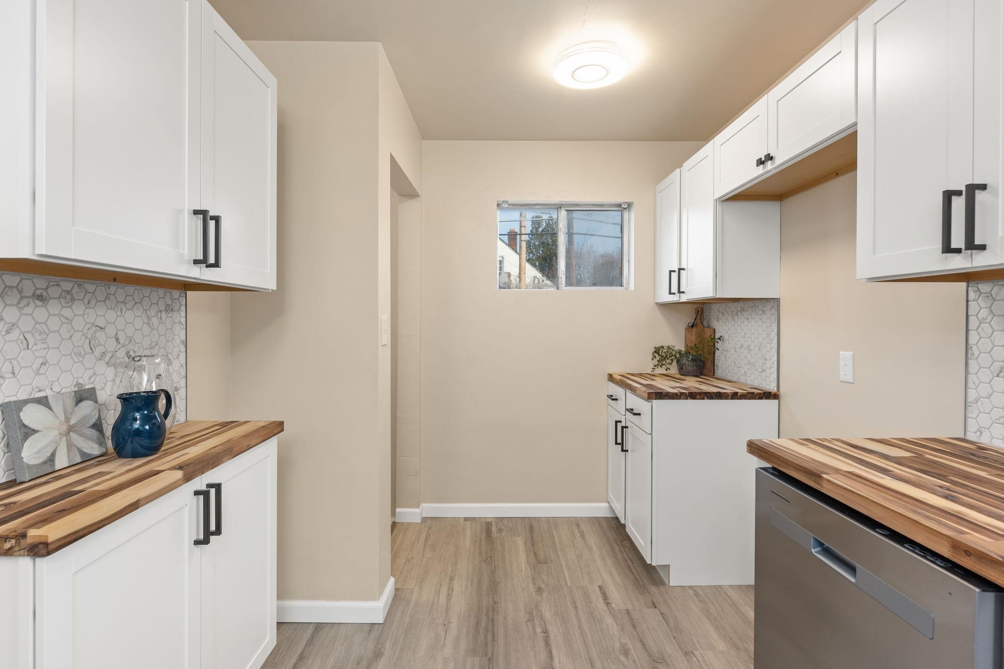 8222 E Valleyway Ave - Photo 10
