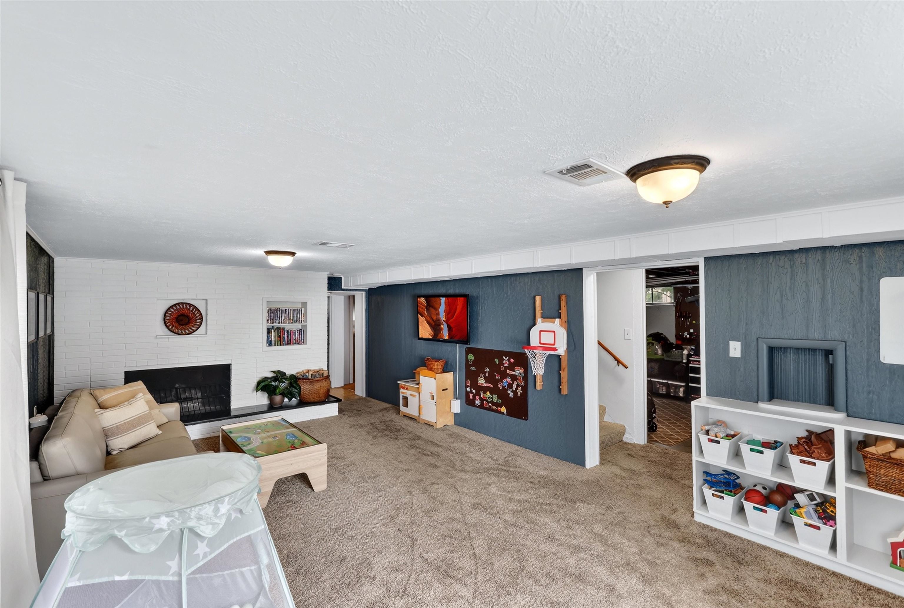 4515 N C St - Photo 27