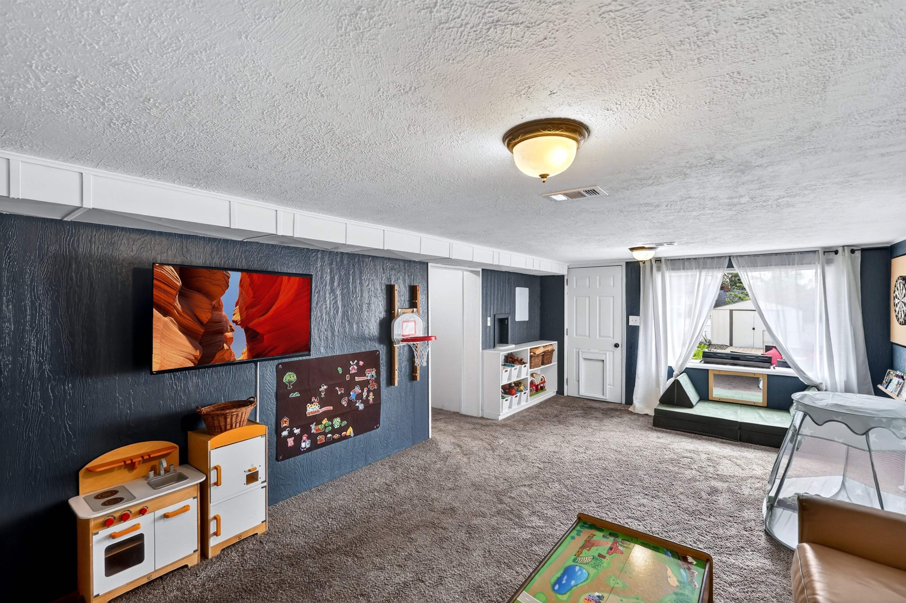 4515 N C St - Photo 30