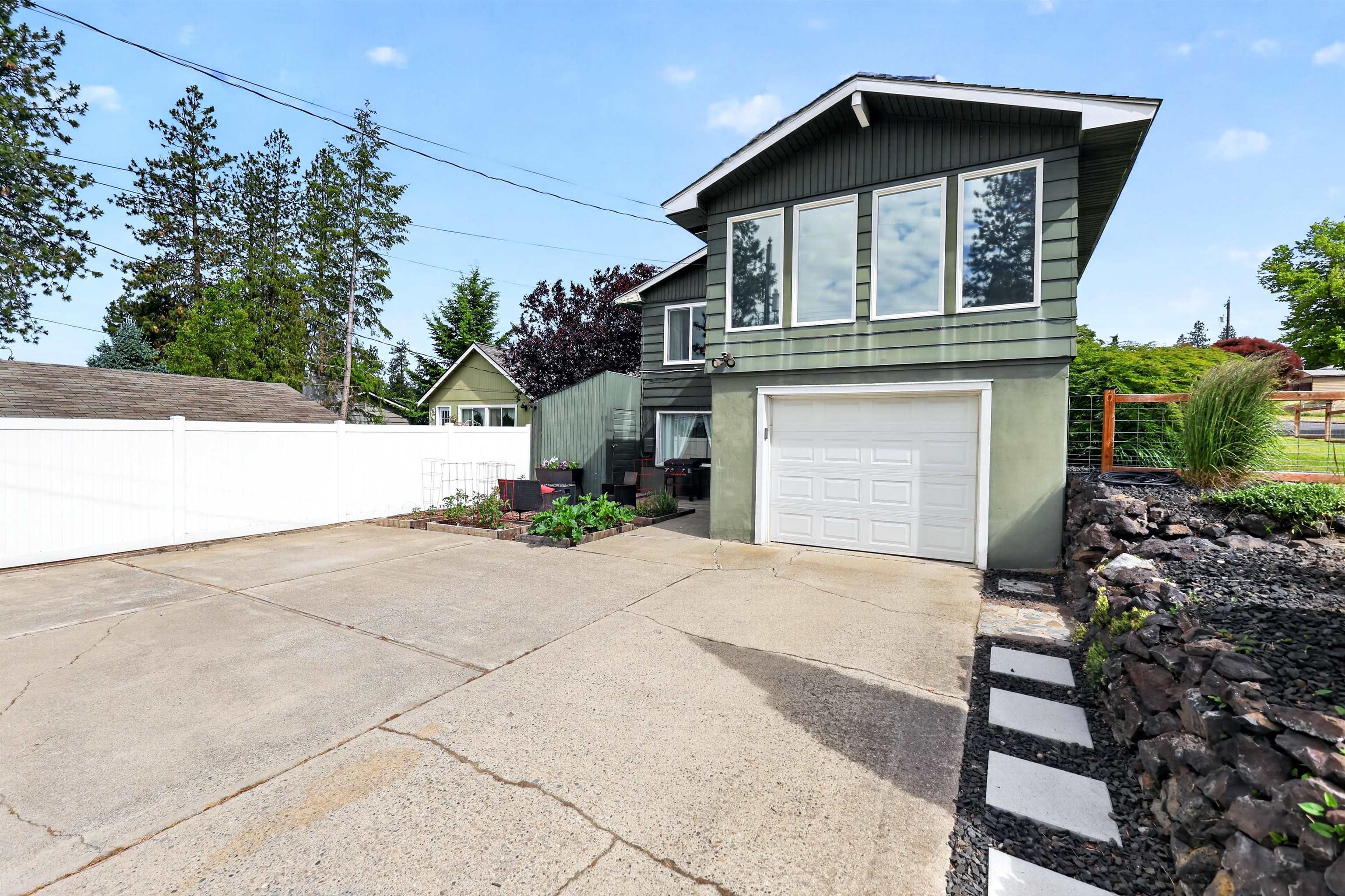 4515 N C St - Photo 42