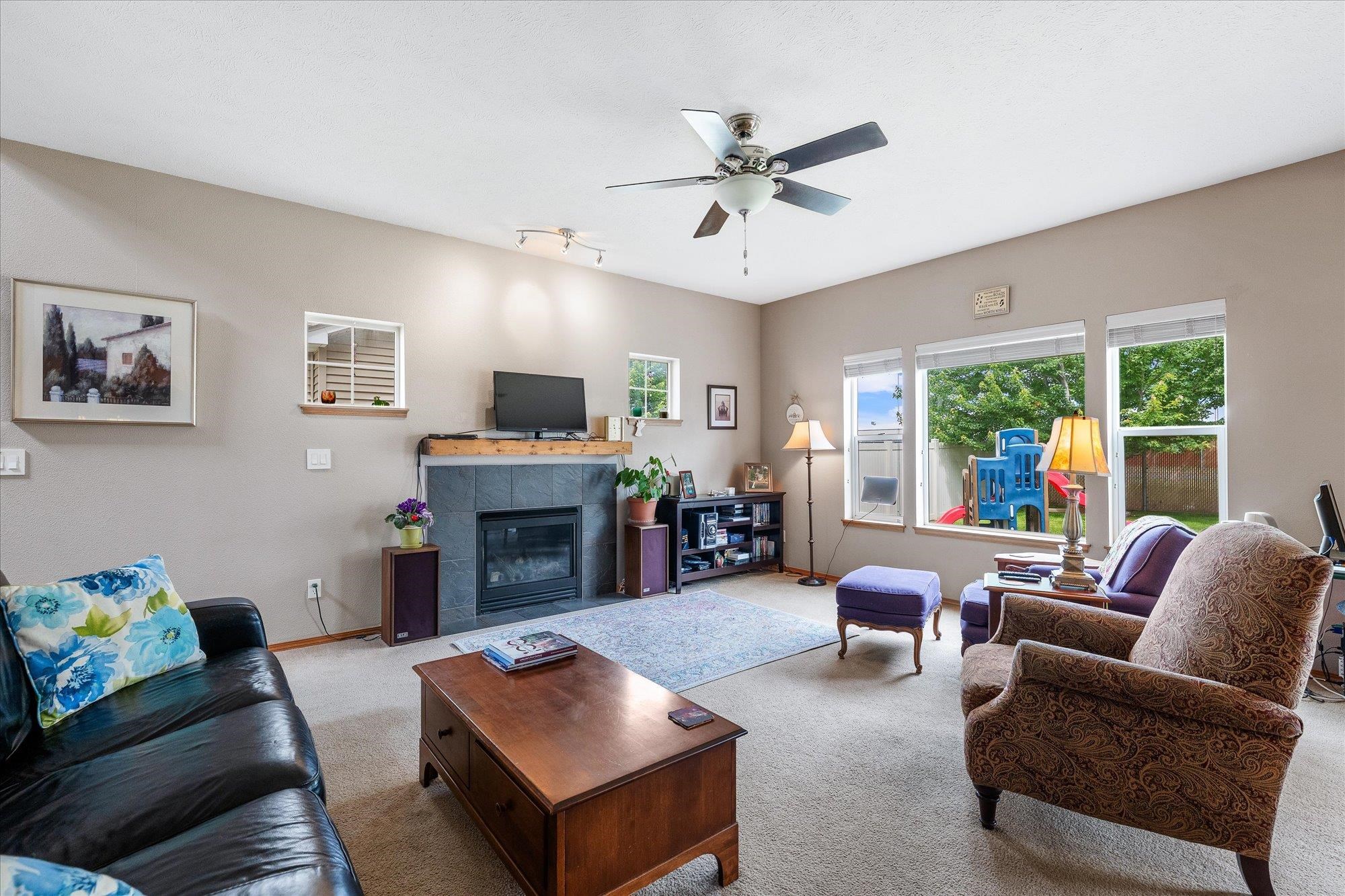 13123 E 3rd Ave - Photo 4
