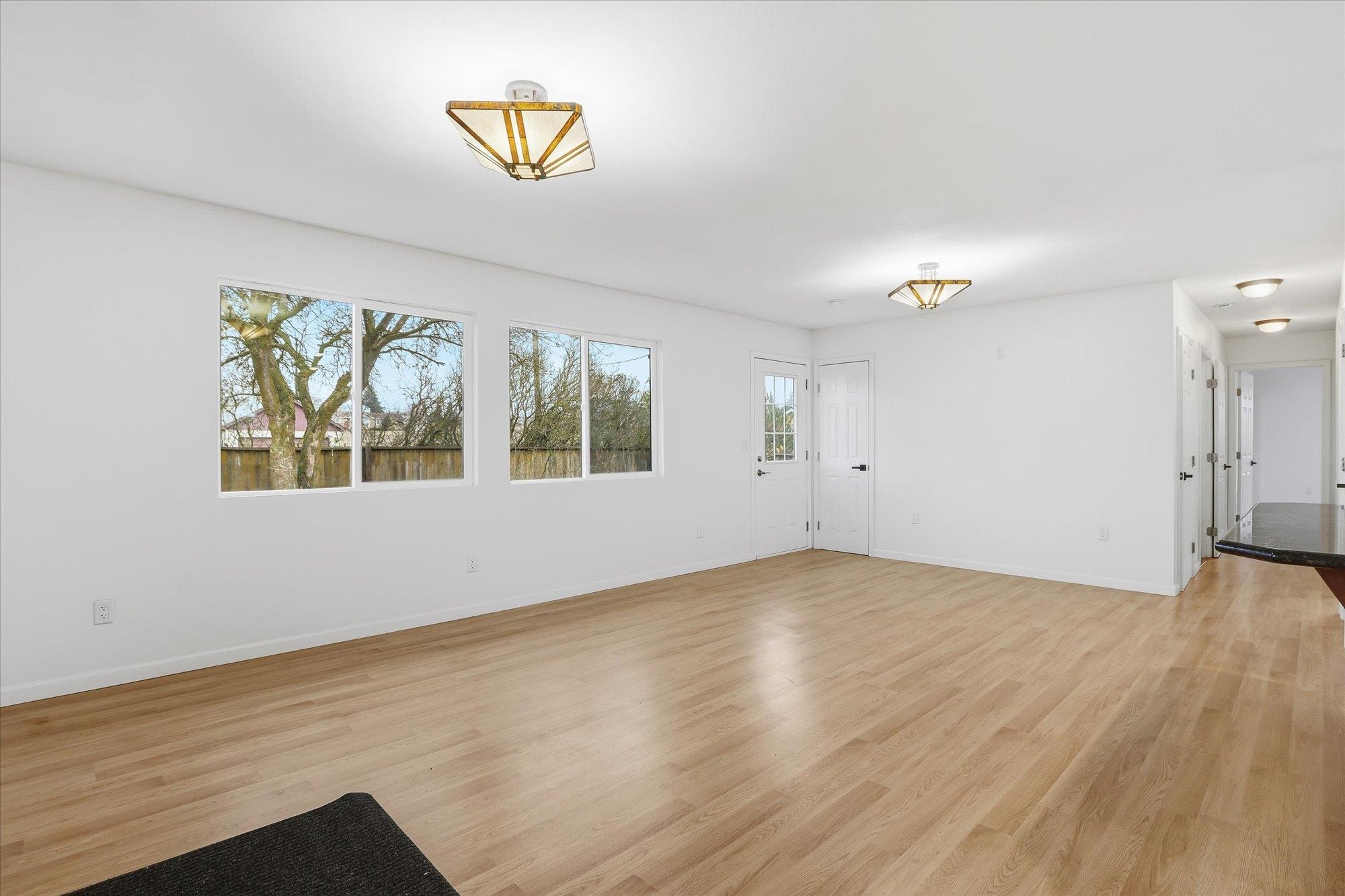 50 Sinclair St - Photo 4