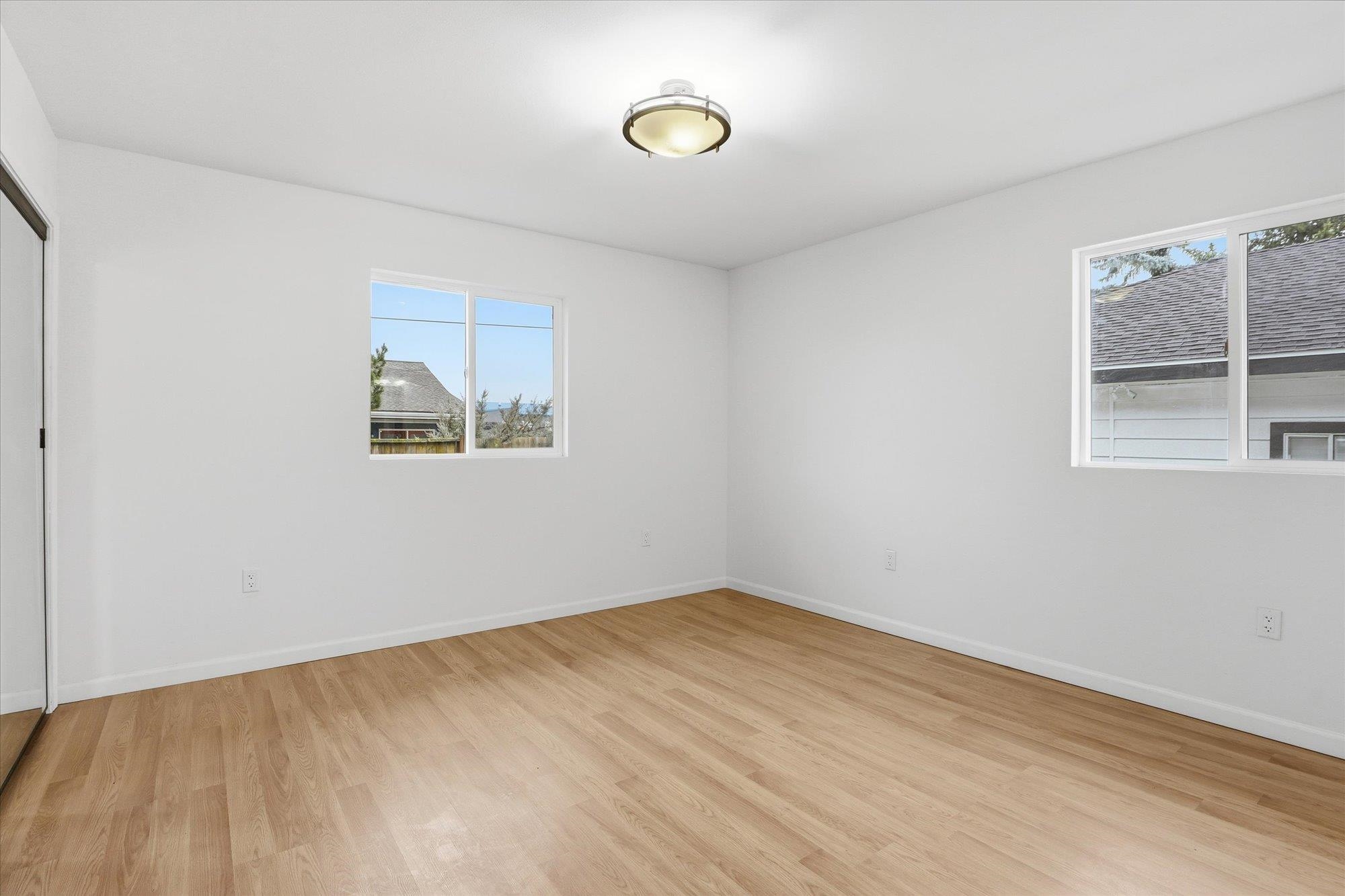 50 Sinclair St - Photo 12