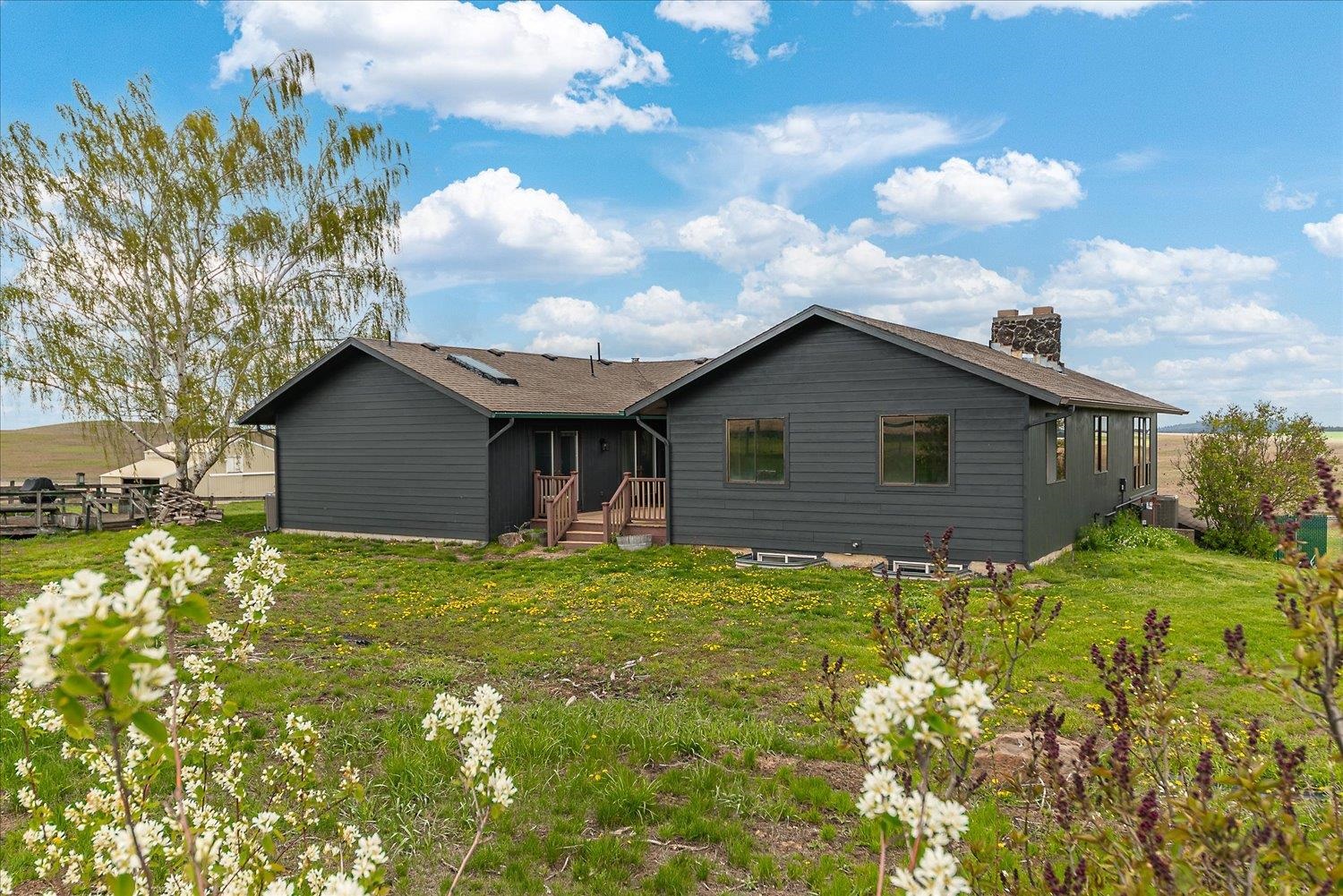 1112 E Jennings Rd - Photo 4