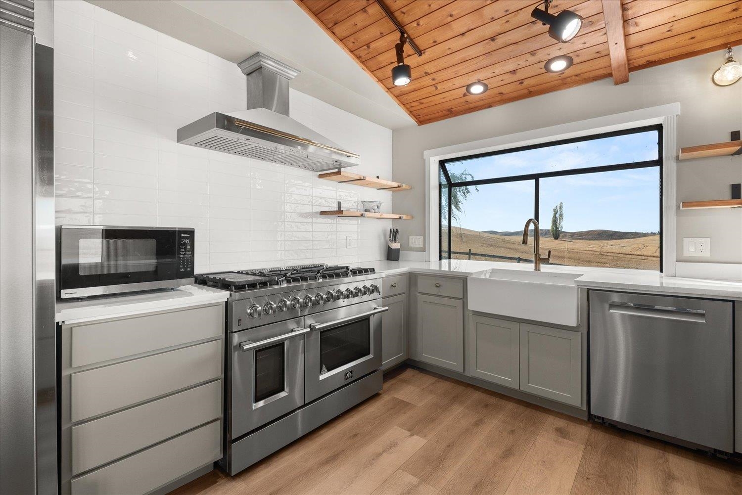 1112 E Jennings Rd - Photo 14