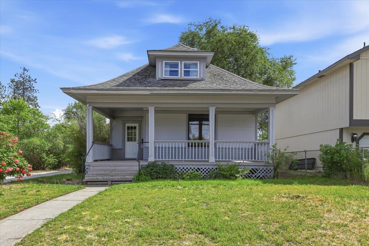 801 W Kiernan Ave - Photo 1