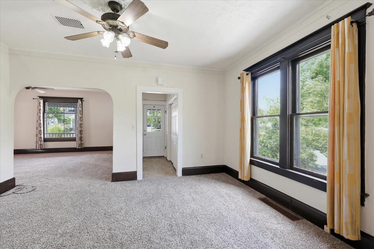 801 W Kiernan Ave - Photo 6