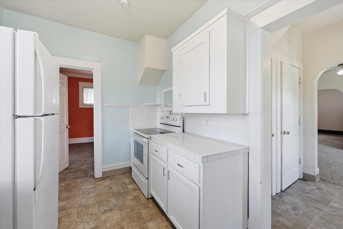 801 W Kiernan Ave - Photo 10