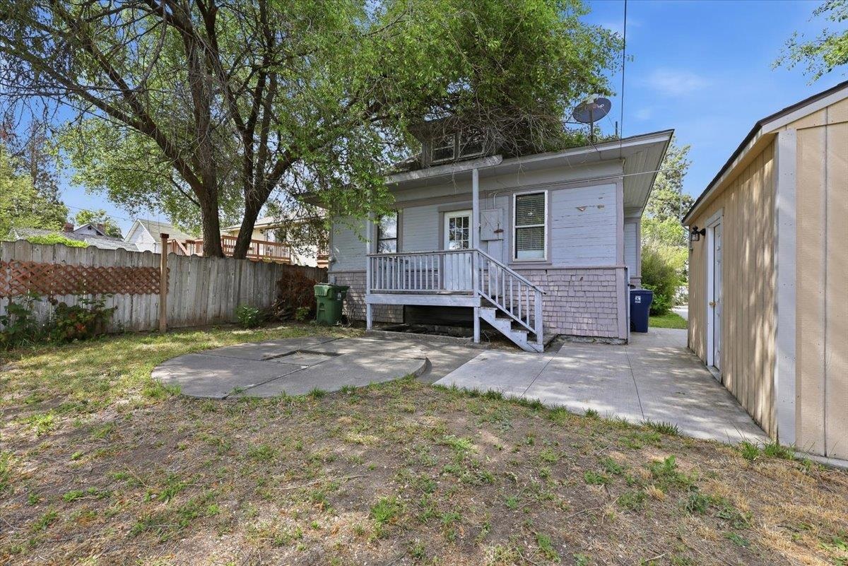 801 W Kiernan Ave - Photo 18