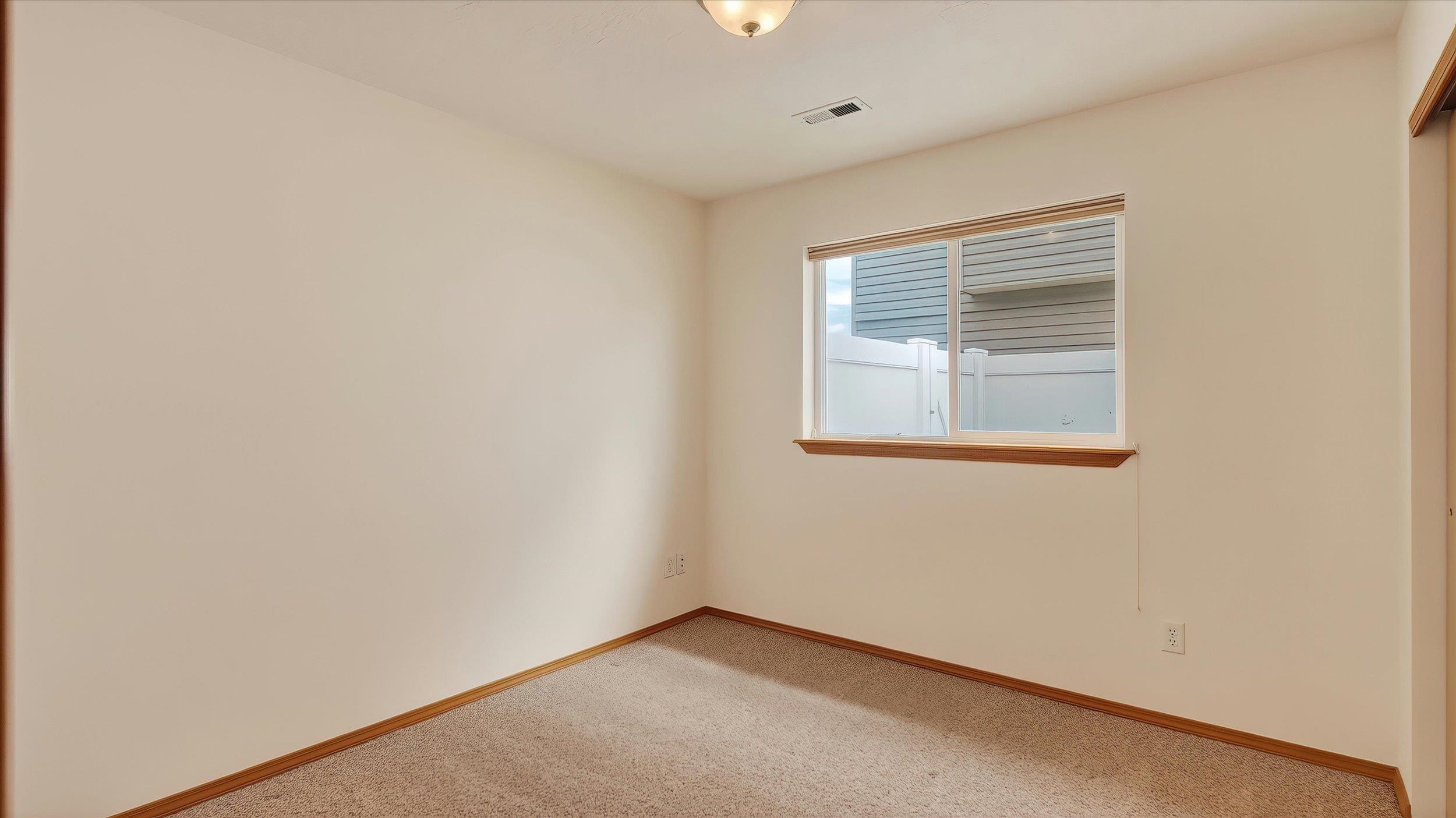 4506 N Locust Ct - Photo 32