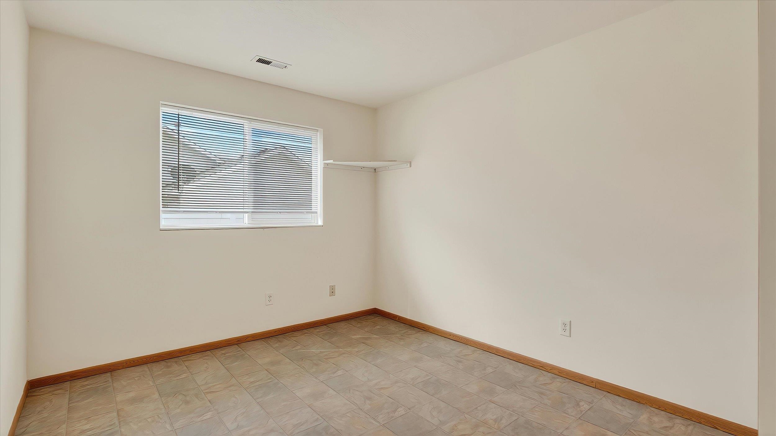 4506 N Locust Ct - Photo 35