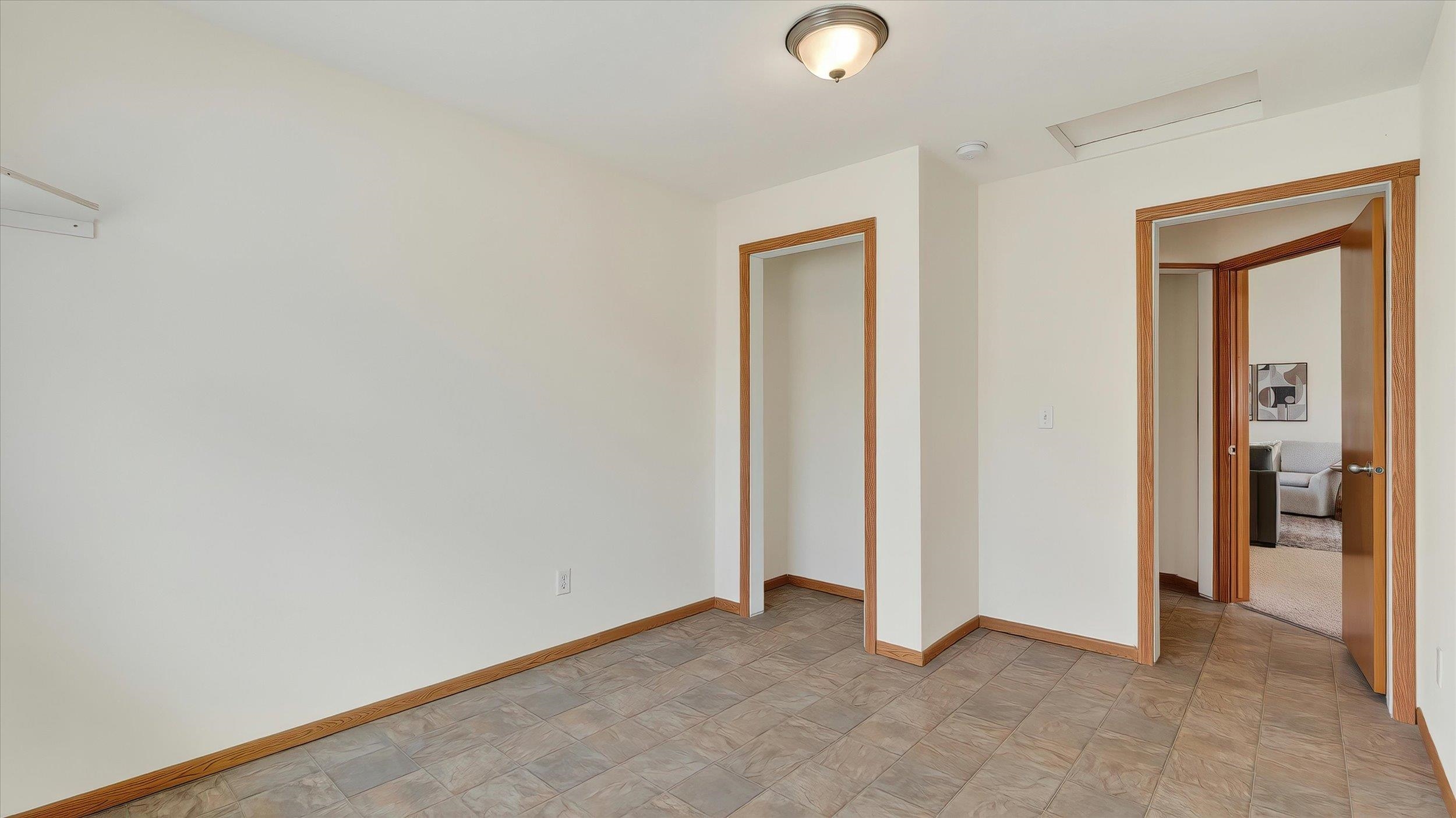 4506 N Locust Ct - Photo 36