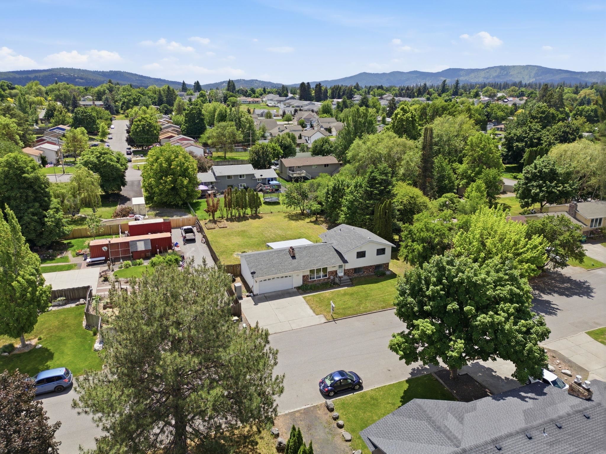 14406 E 7th Ave - Photo 3