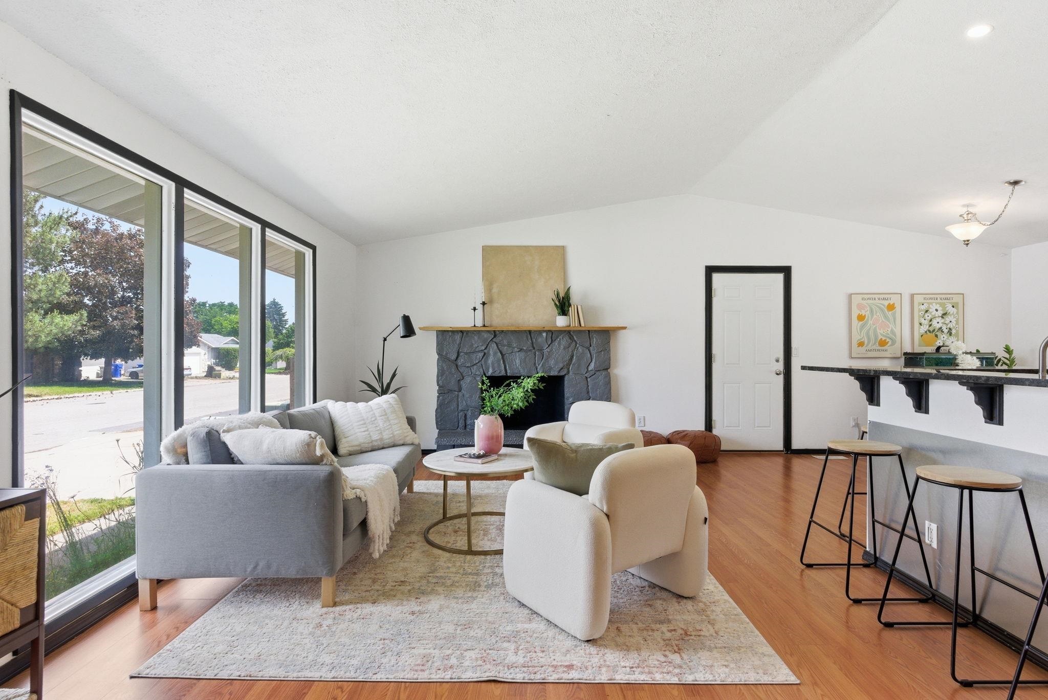 14406 E 7th Ave - Photo 6