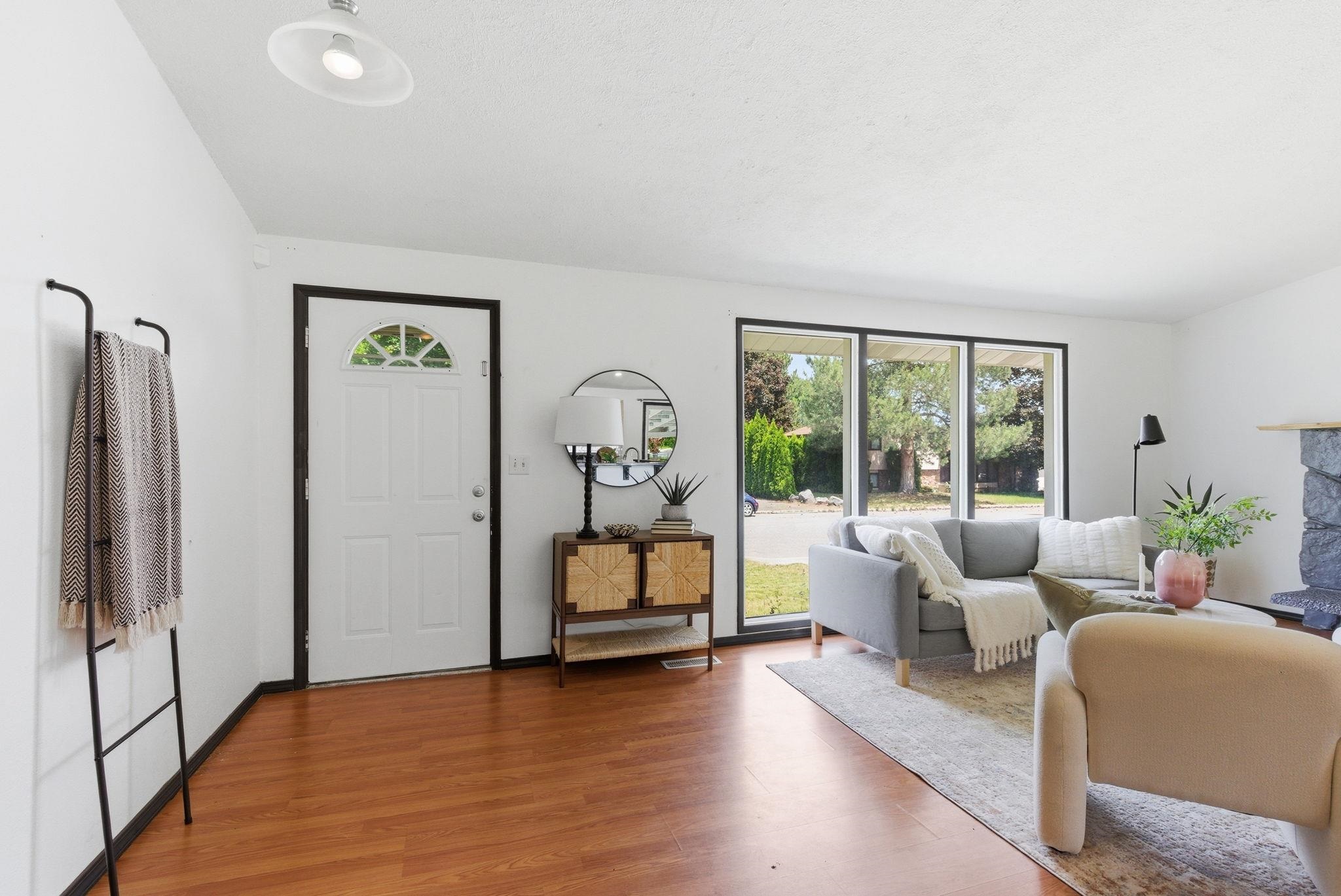 14406 E 7th Ave - Photo 8