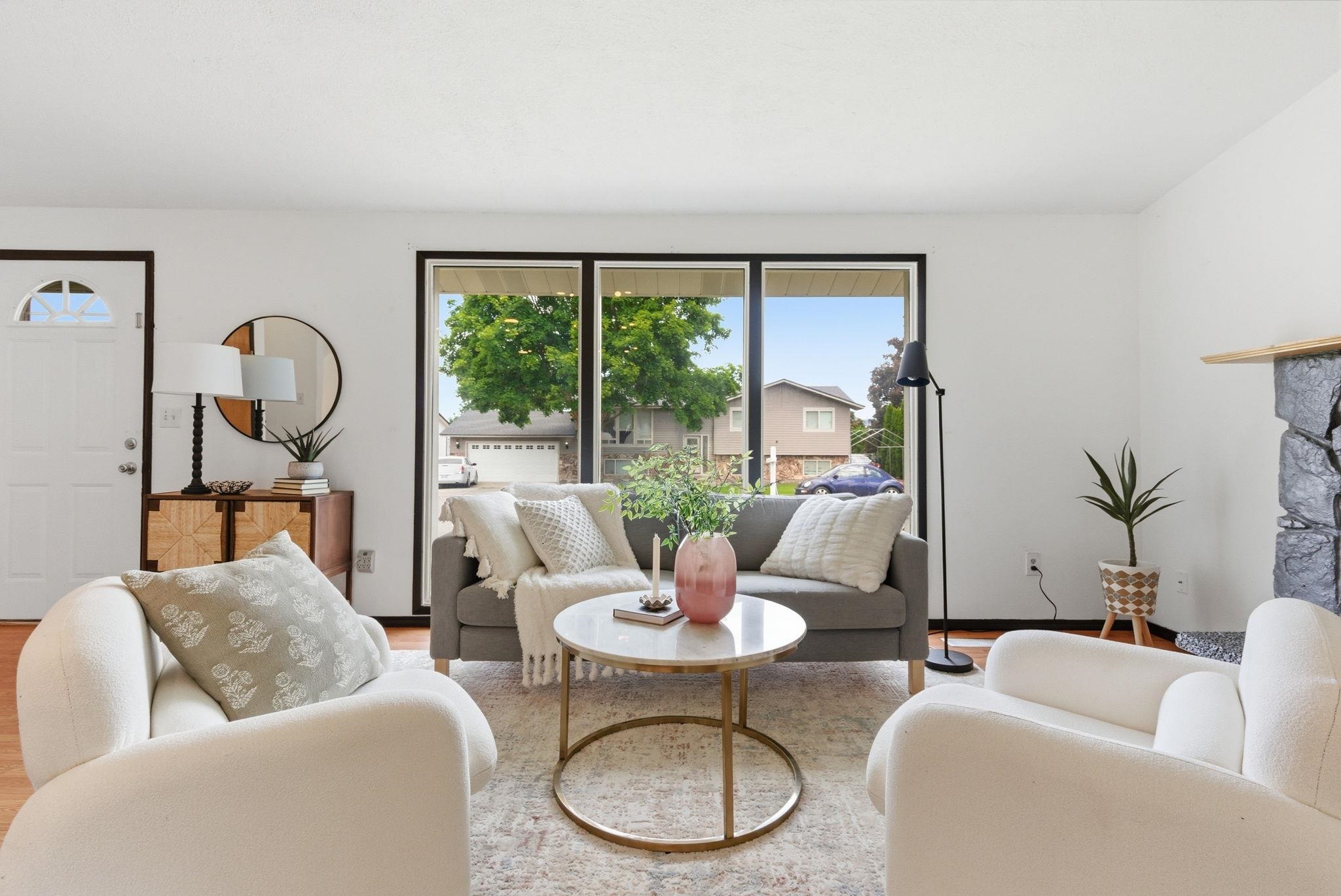 14406 E 7th Ave - Photo 9
