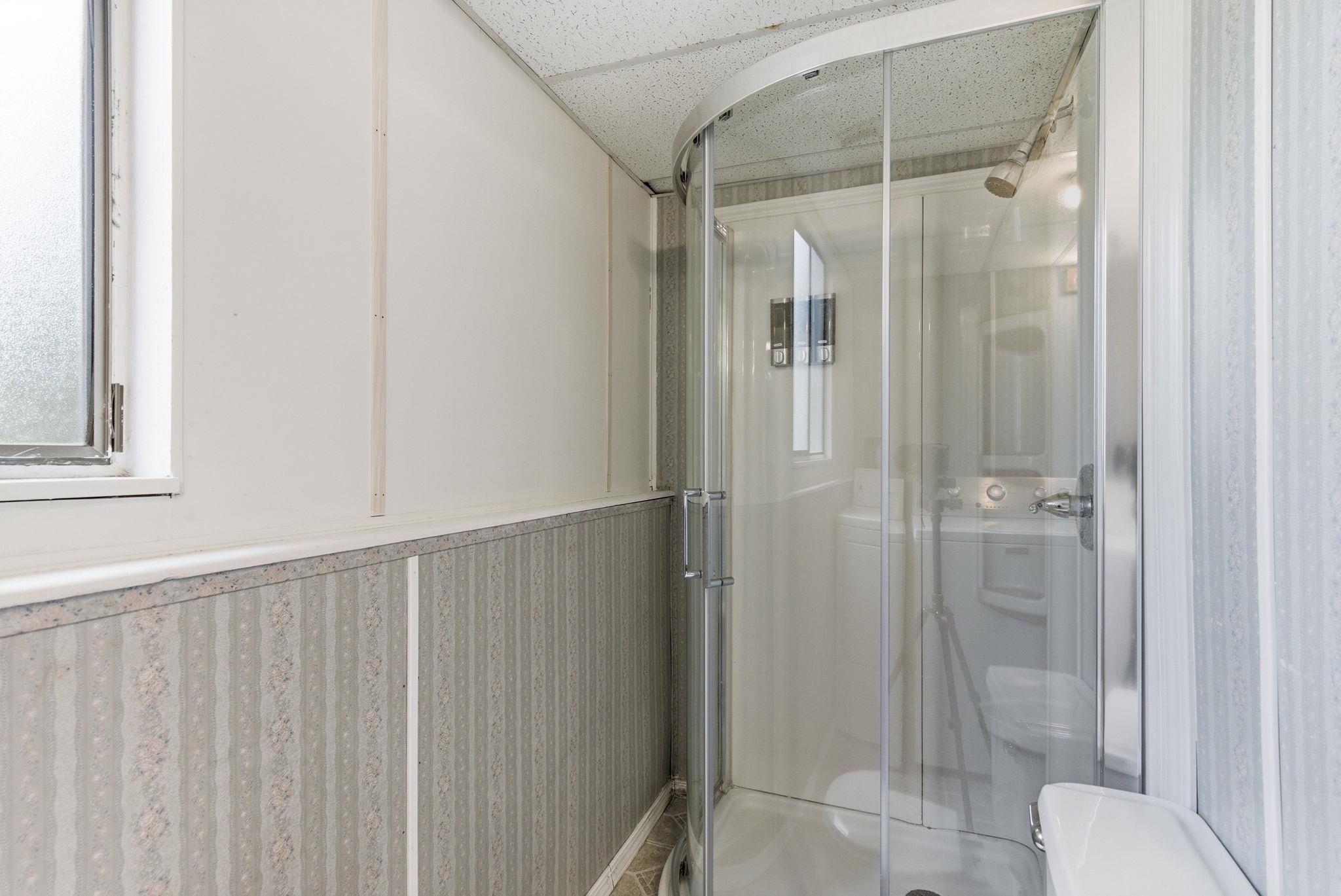 14406 E 7th Ave - Photo 34