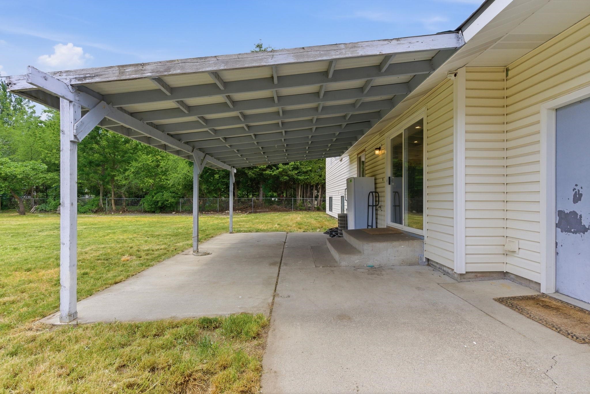 14406 E 7th Ave - Photo 46
