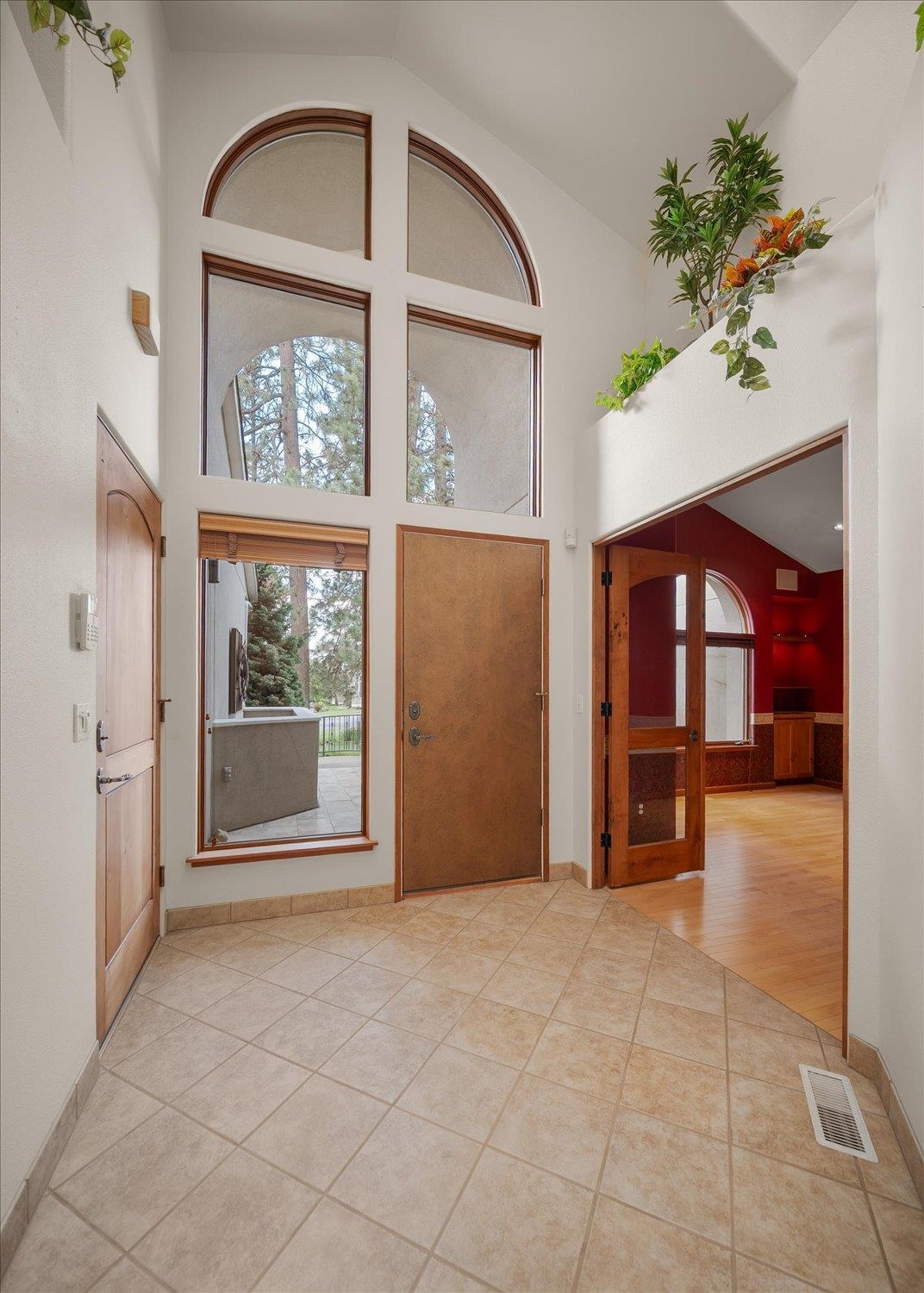 1821 S Viewcrest Ln - Photo 4
