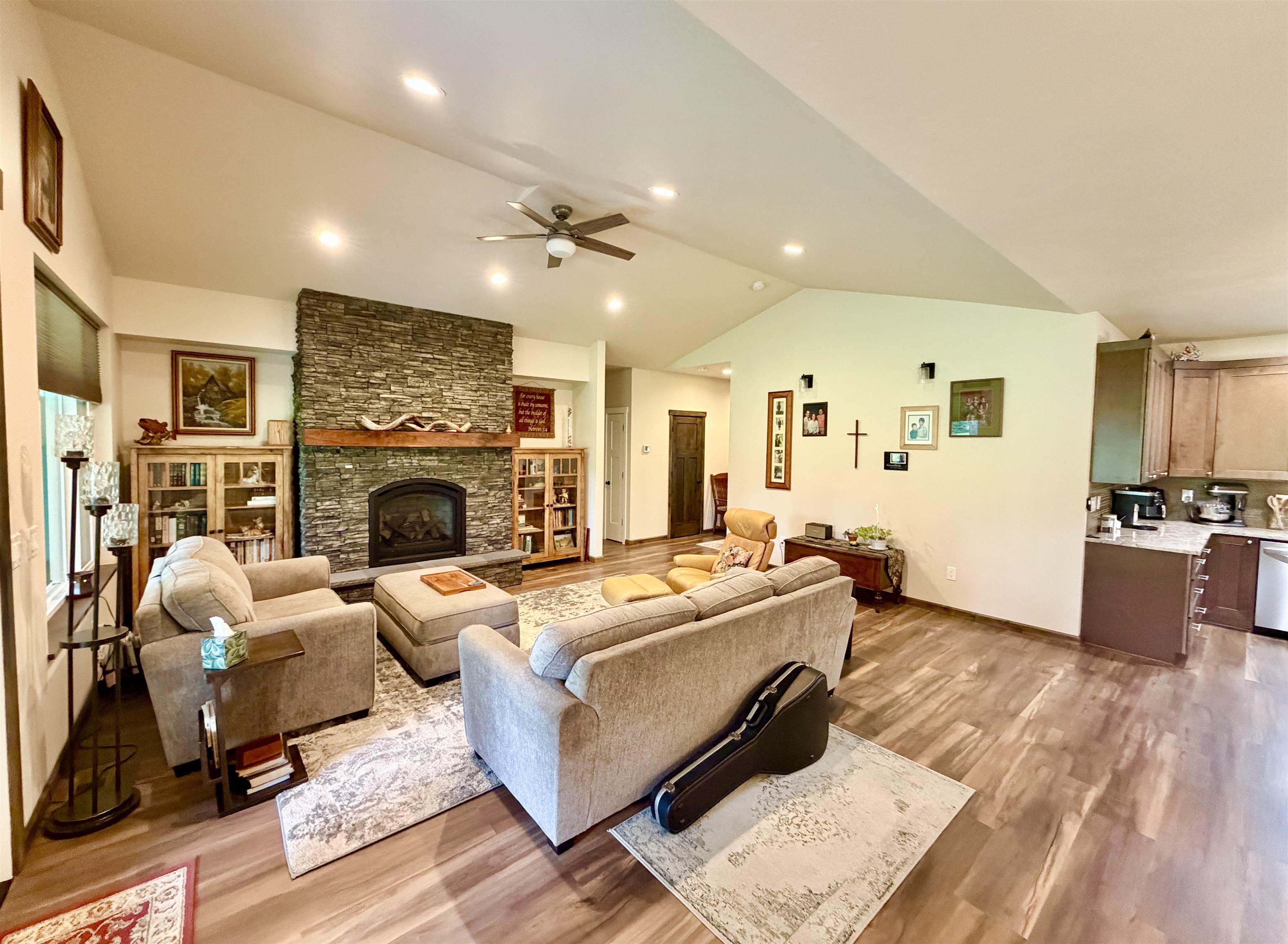 349 Palmer Ln - Photo 10