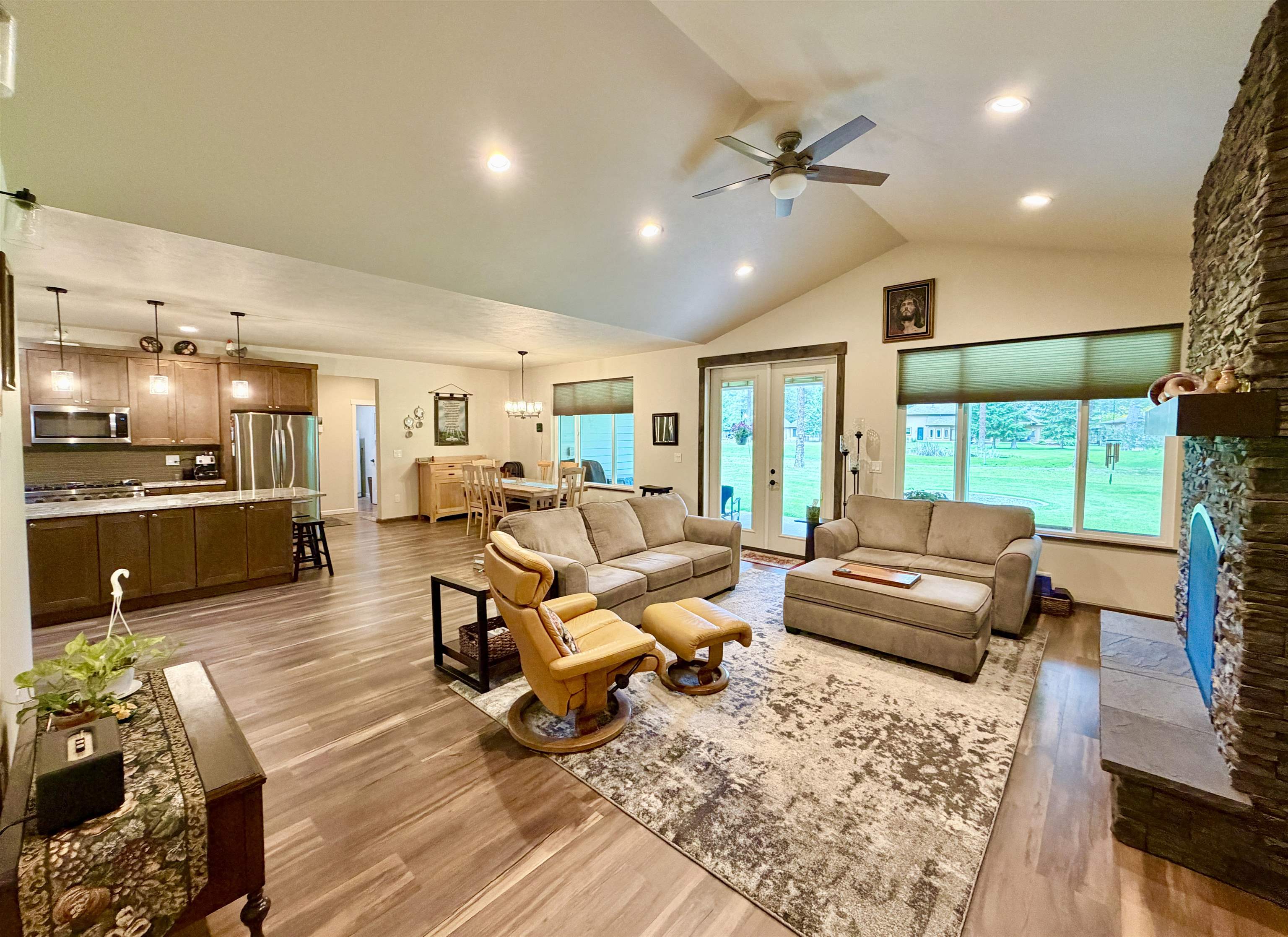 349 Palmer Ln - Photo 12