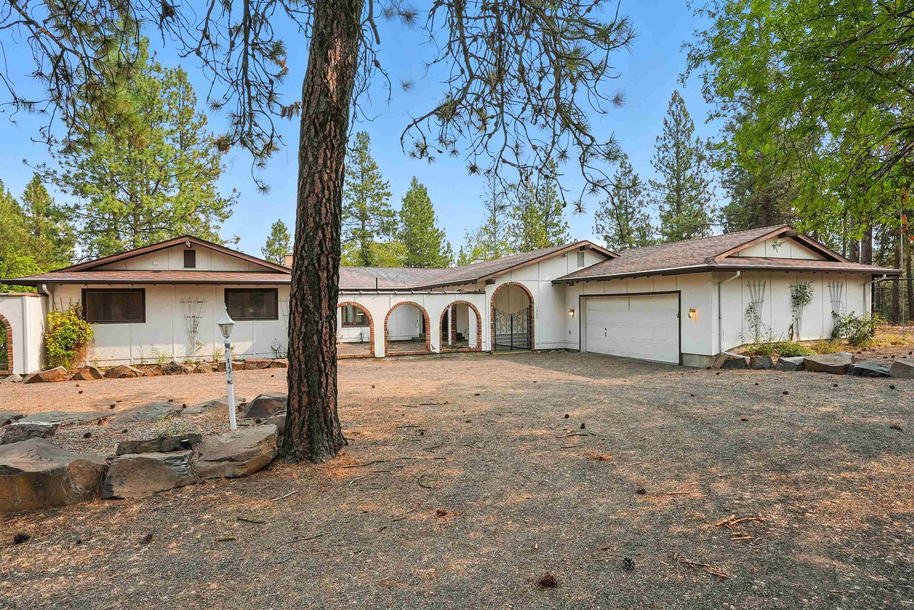 1502 N Wrangler Dr - Photo 1