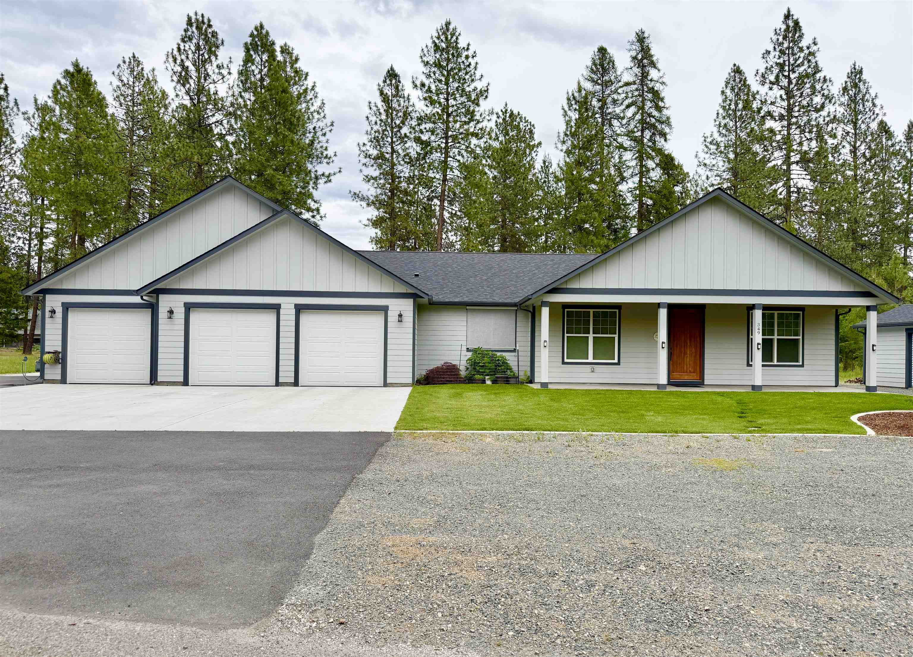 349 Palmer Ln - Photo 2