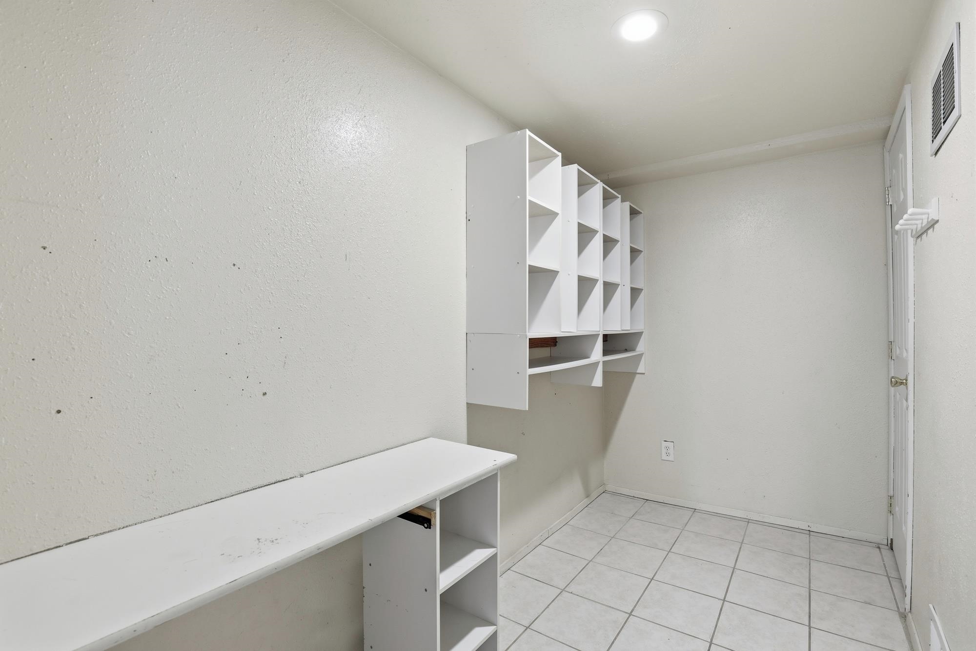 4607 N G St - Photo 20