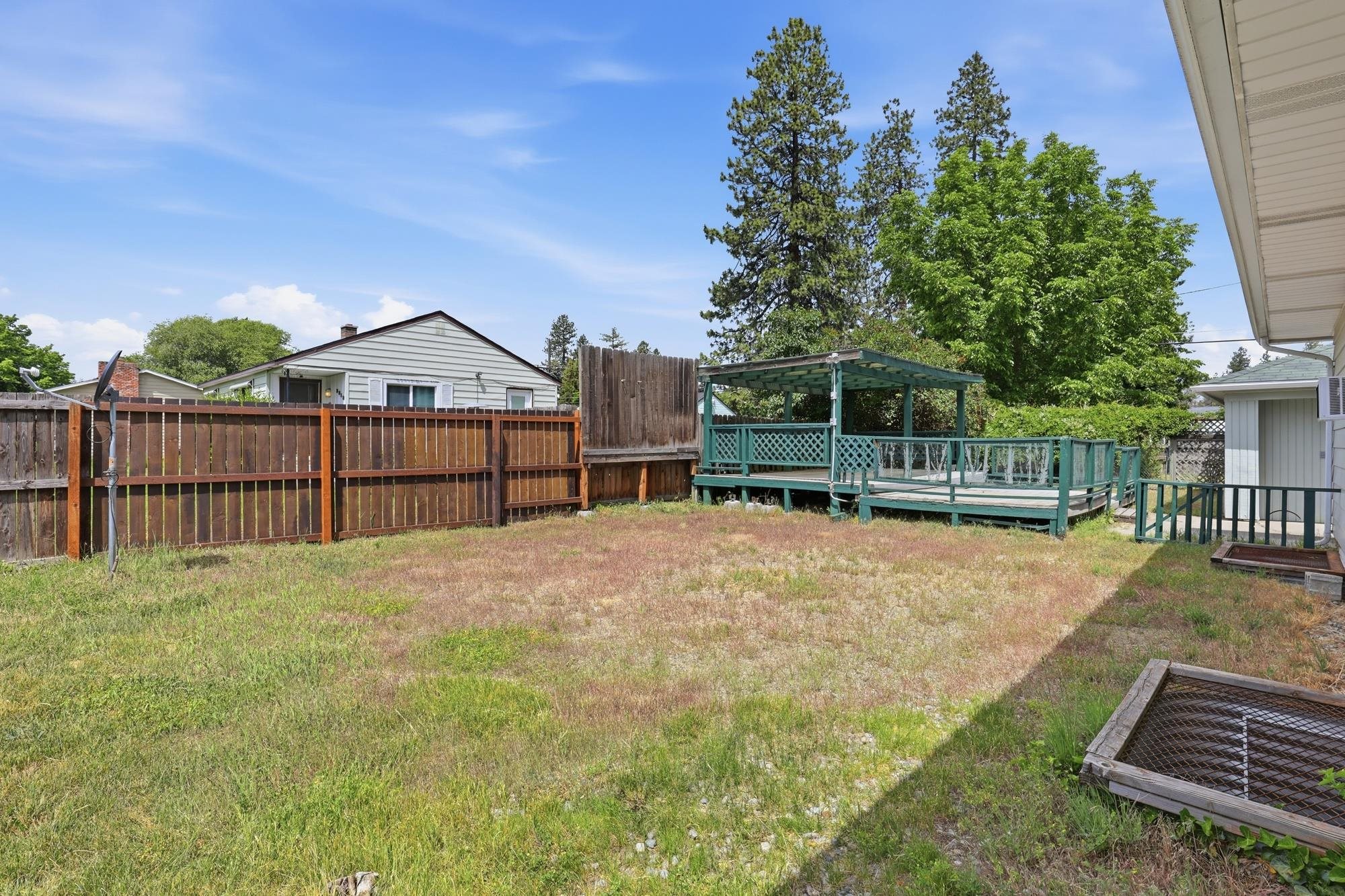 4607 N G St - Photo 26